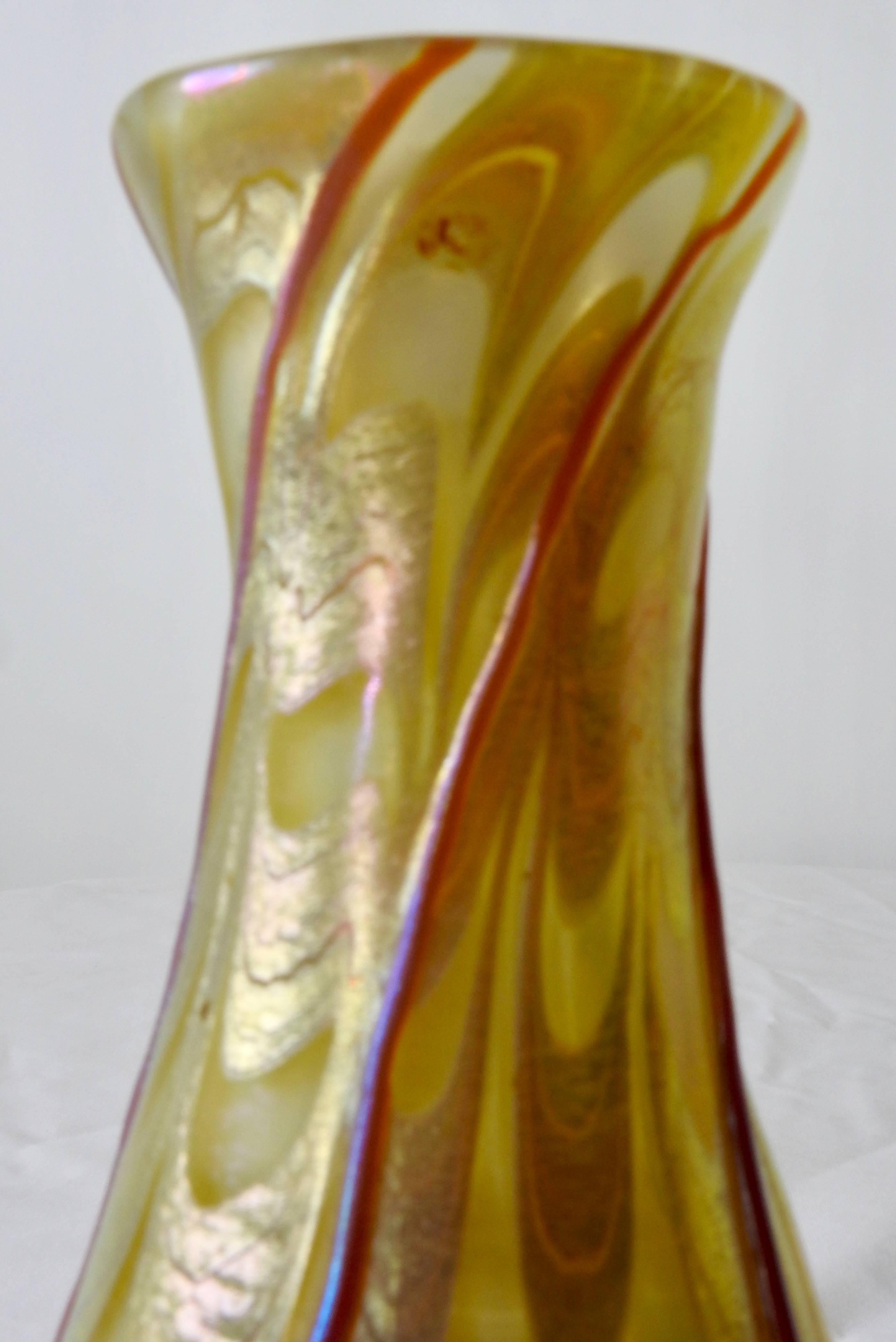 Loetz Phaenomen Genres Austrian Vase In Good Condition For Sale In Cookeville, TN