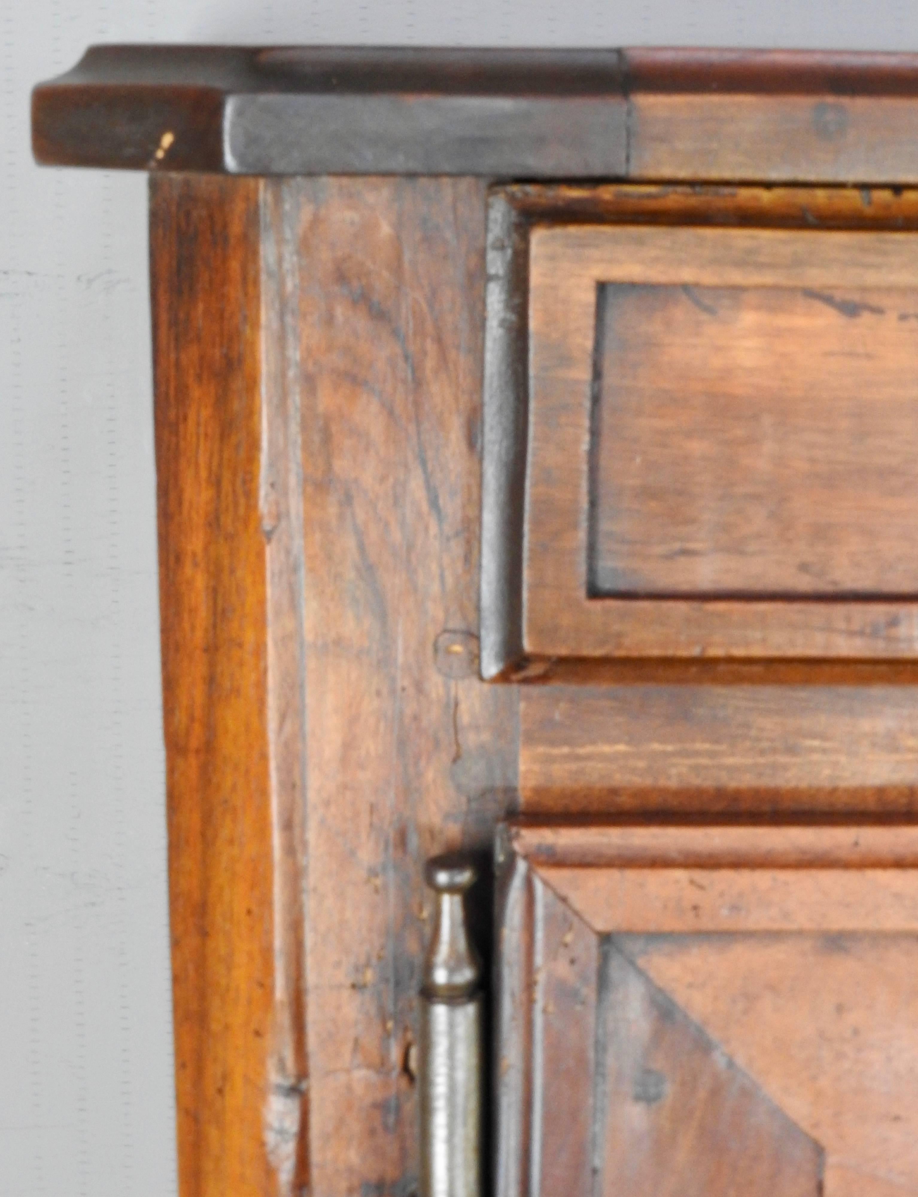 Walnut French Monumental Sideboard, 19th Century In Fair Condition For Sale In Cookeville, TN