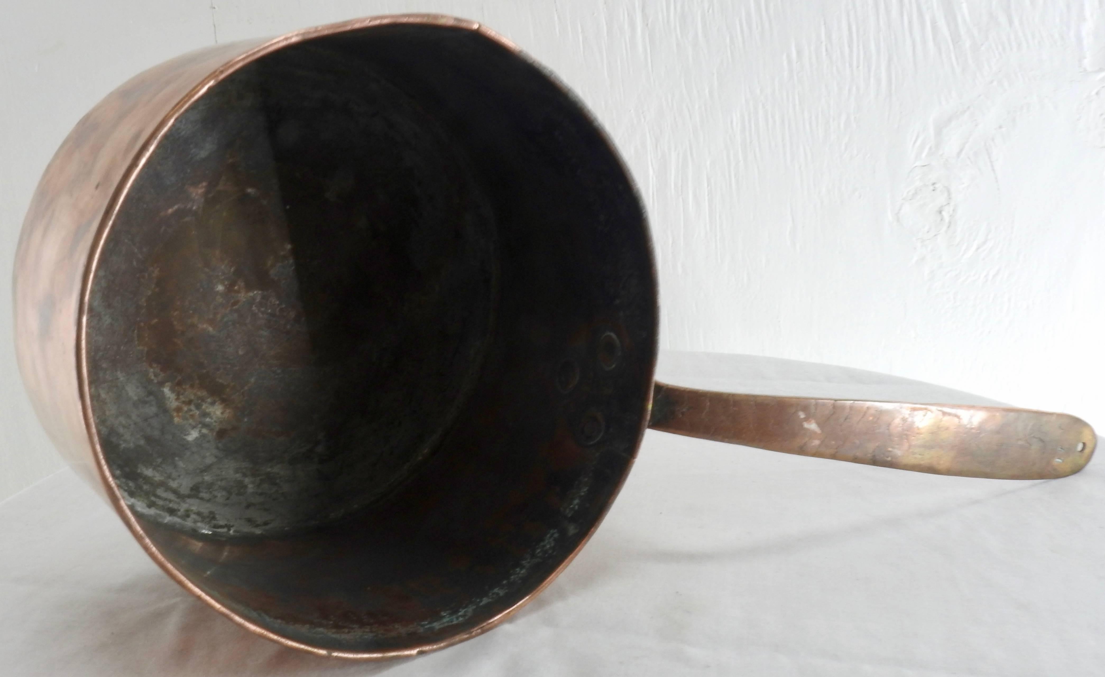 French Medium Copper Stock Pan In Fair Condition For Sale In Cookeville, TN