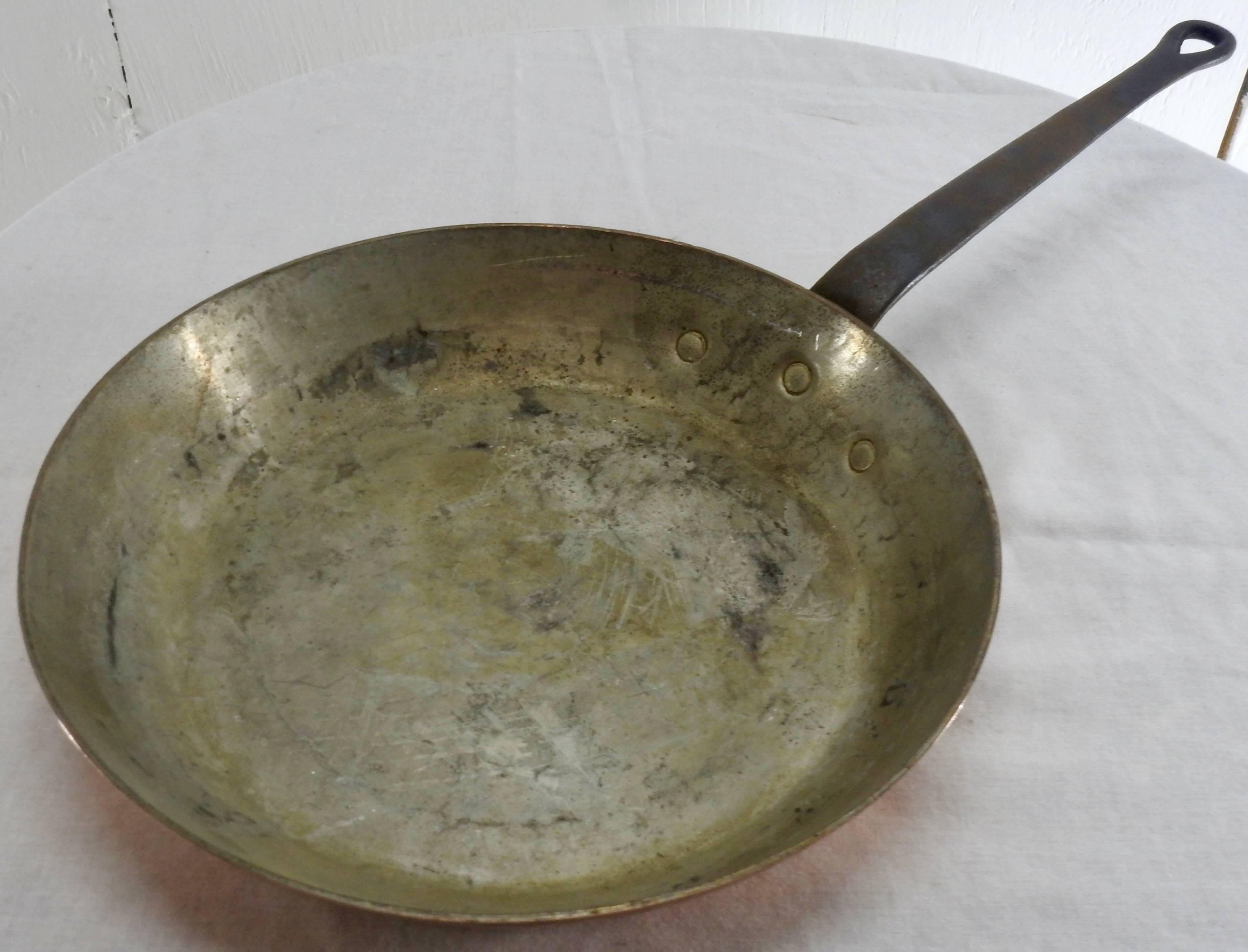 Primitive French Hammered Copper Frying Pan For Sale