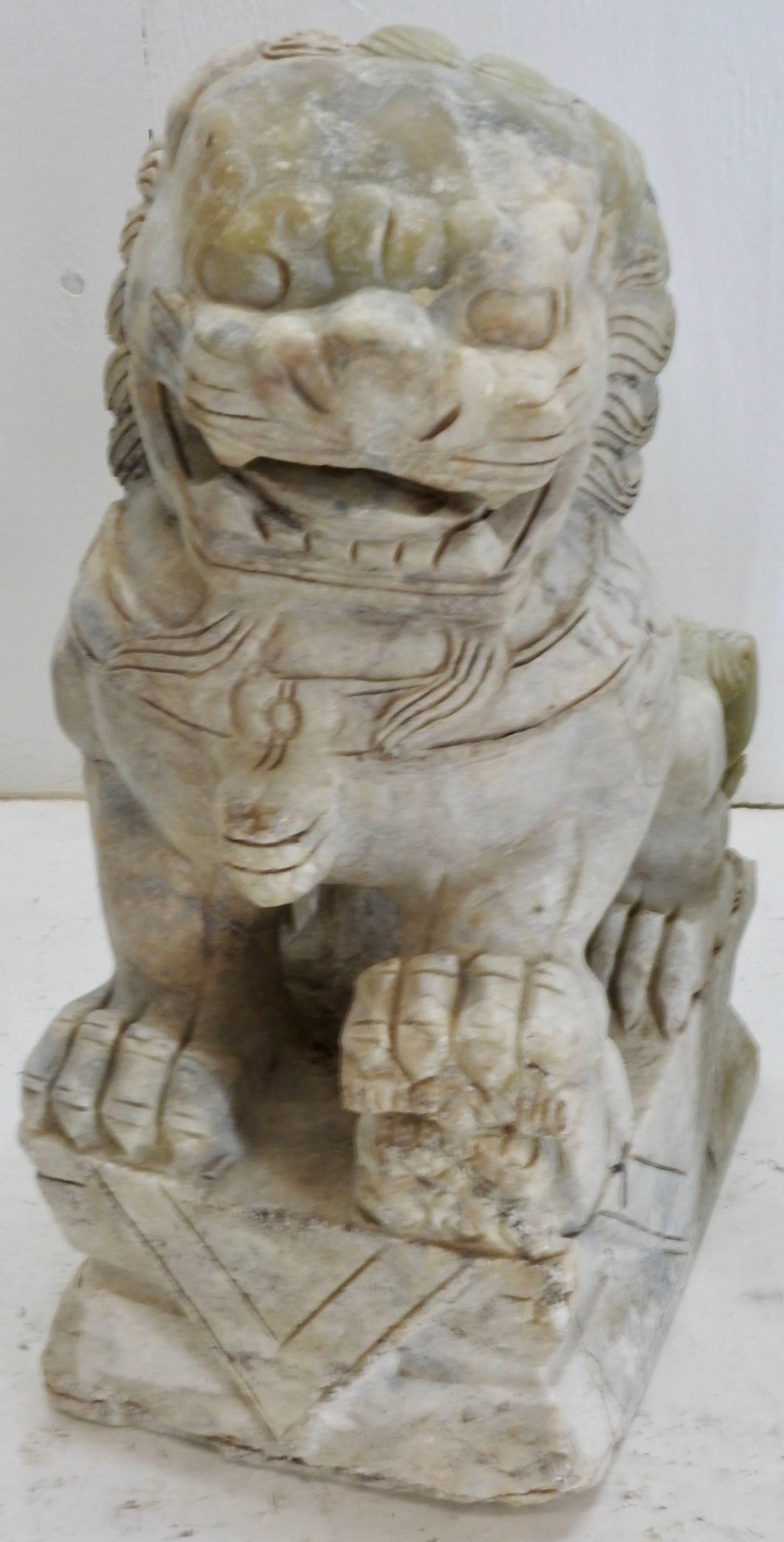 Tibetan Early 20th Century Pair of Alabaster Guardian Foo Dog Lions
