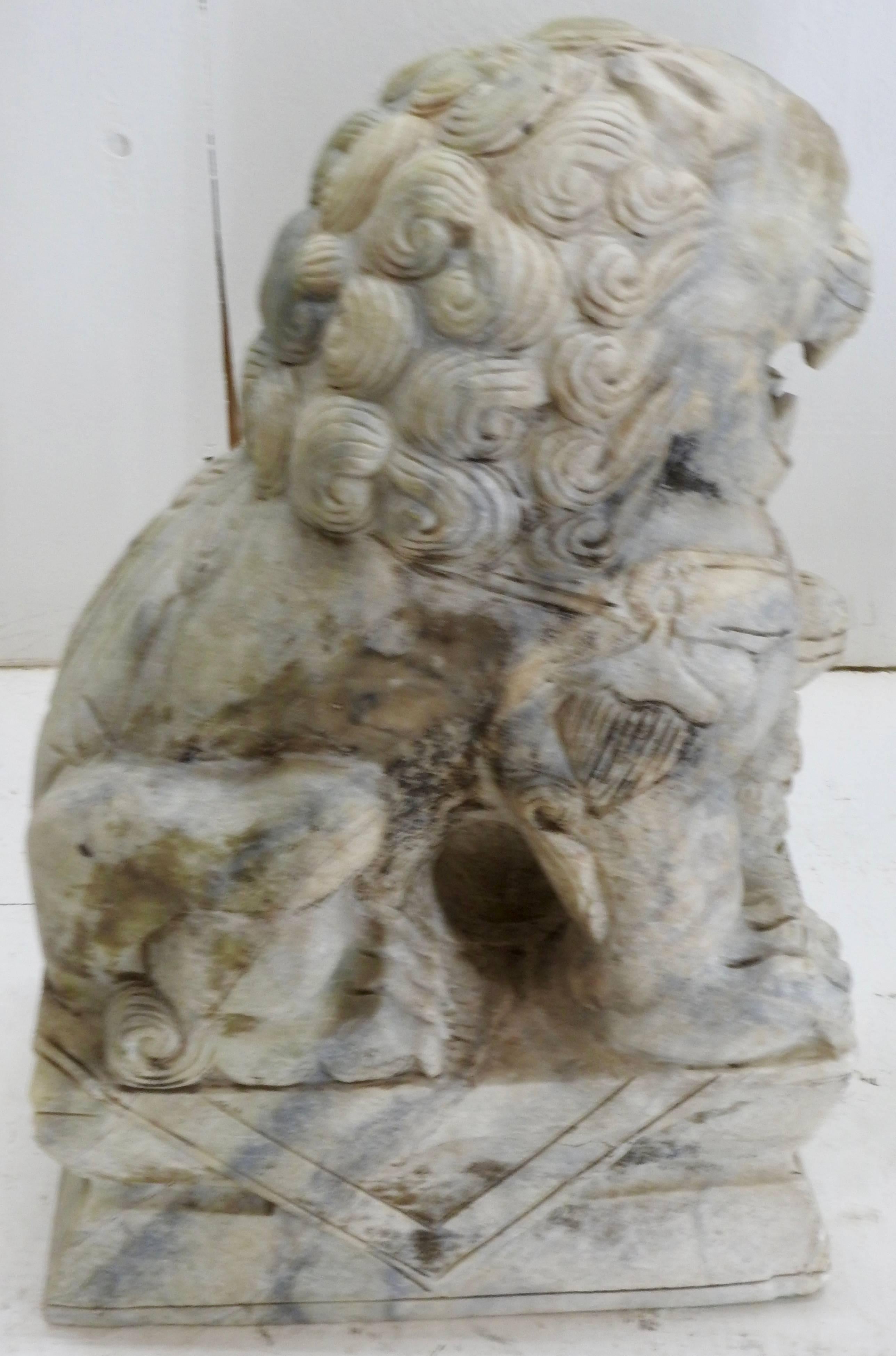 Early 20th Century Pair of Alabaster Guardian Foo Dog Lions In Good Condition In Cookeville, TN
