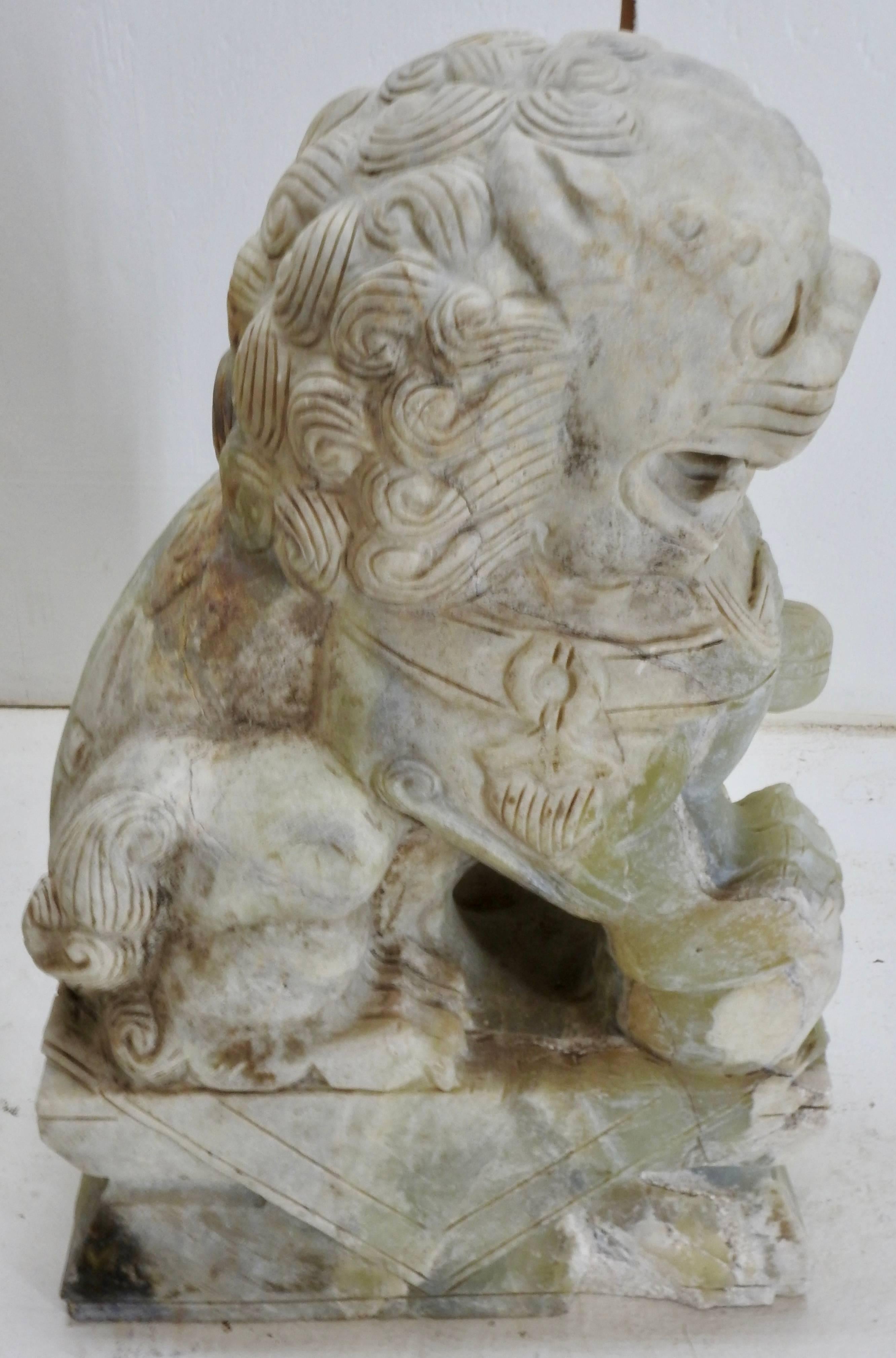 Early 20th Century Pair of Alabaster Guardian Foo Dog Lions 1