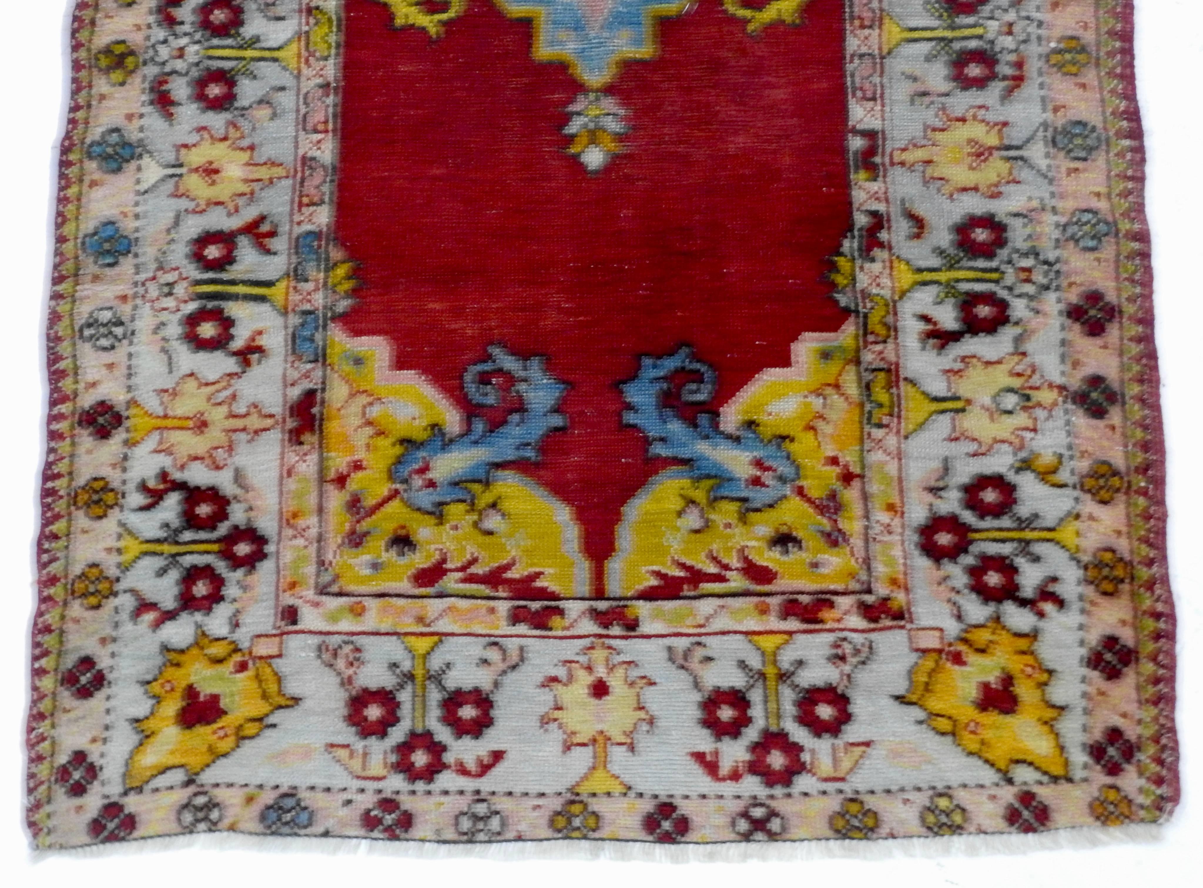 Turkish Oushak Rug, Mid-20th Century In Fair Condition For Sale In Cookeville, TN