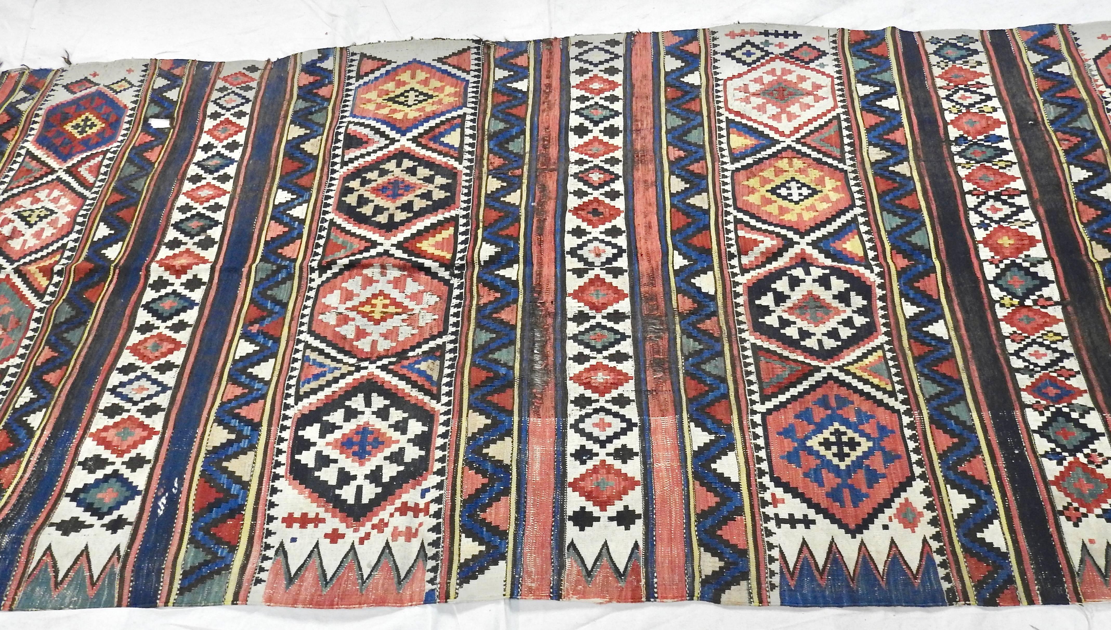 Handwoven Turkish Kilim Carpet Runner In Fair Condition For Sale In Cookeville, TN