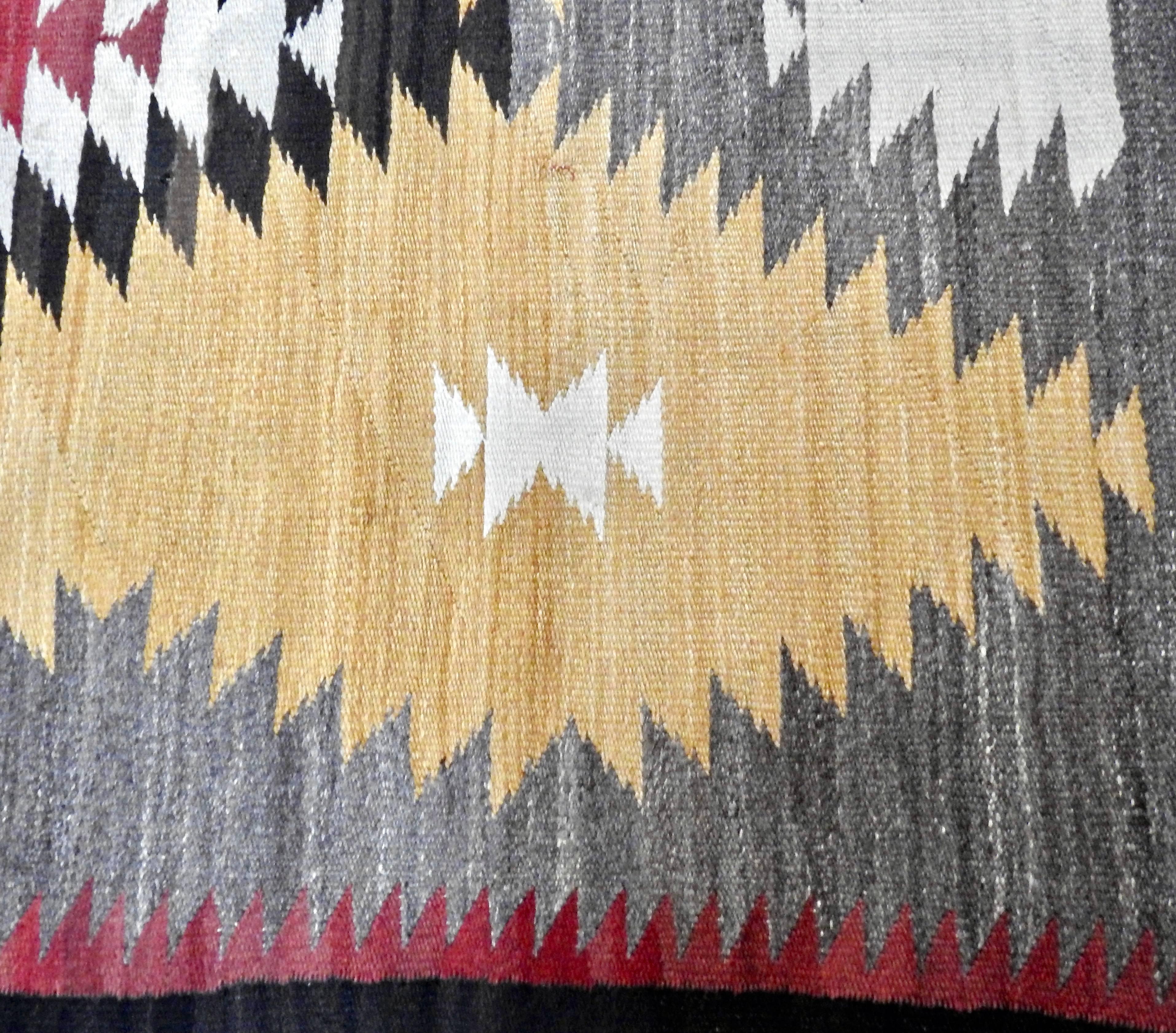 Mid-20th Century Navajo Eye Dazzler Woven Rug, circa 1940s For Sale