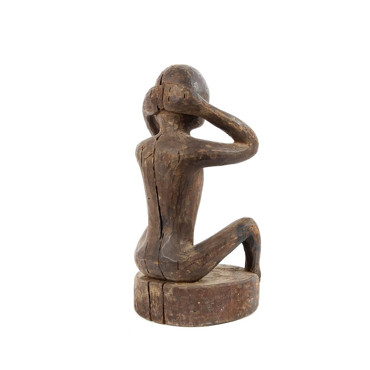 Indonesian Hand Carved Sitting Monkey Primitive Art from Asia For Sale