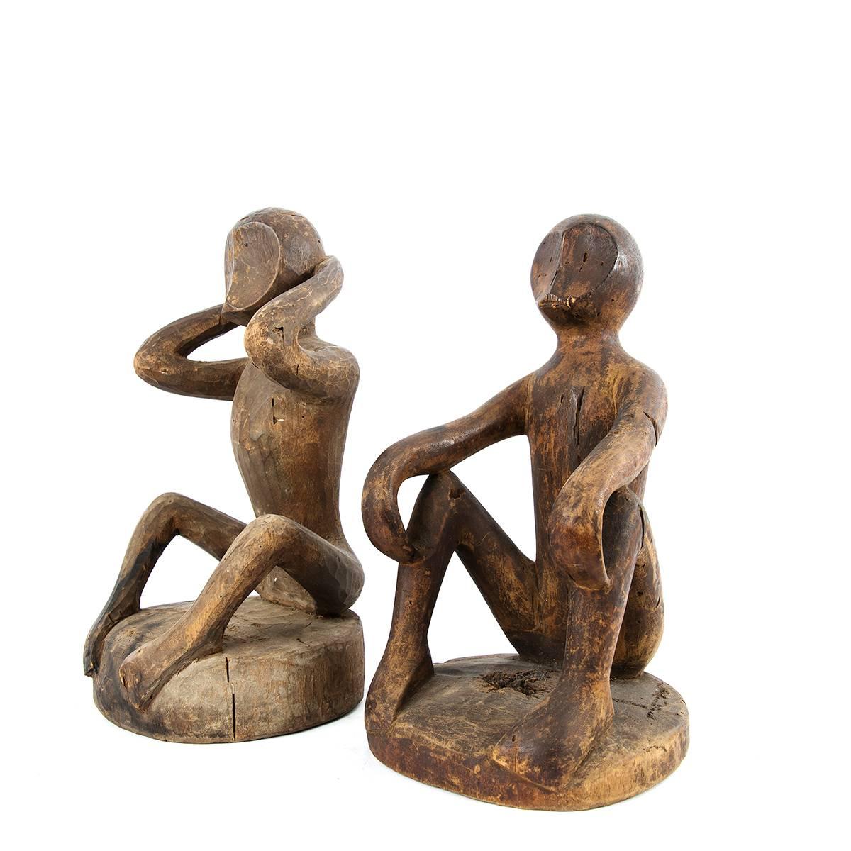 Wood Hand Carved Sitting Monkey Primitive Art from Asia For Sale