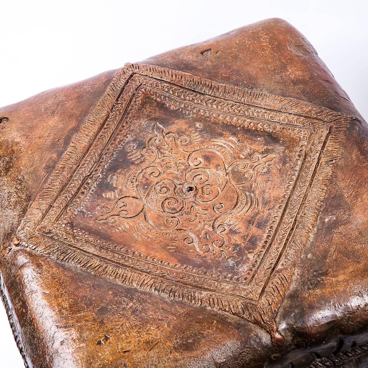 Pre-Raphaelite Venetian Terracotta Stool from Early 19th Century, Italy For Sale