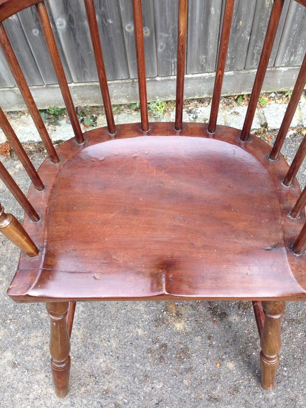 19th Century Pair of Rare Windsor Jamaican Comb Back Mahogany Chairs, circa 1820s For Sale
