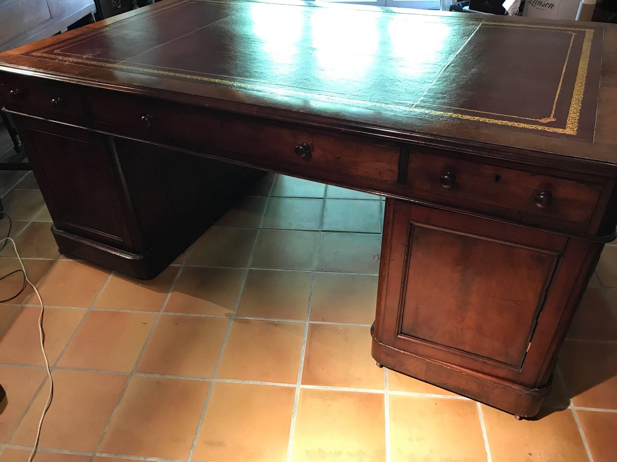 19th Century Impressive Georgian Mahogany Double Sided Partners Desk 2