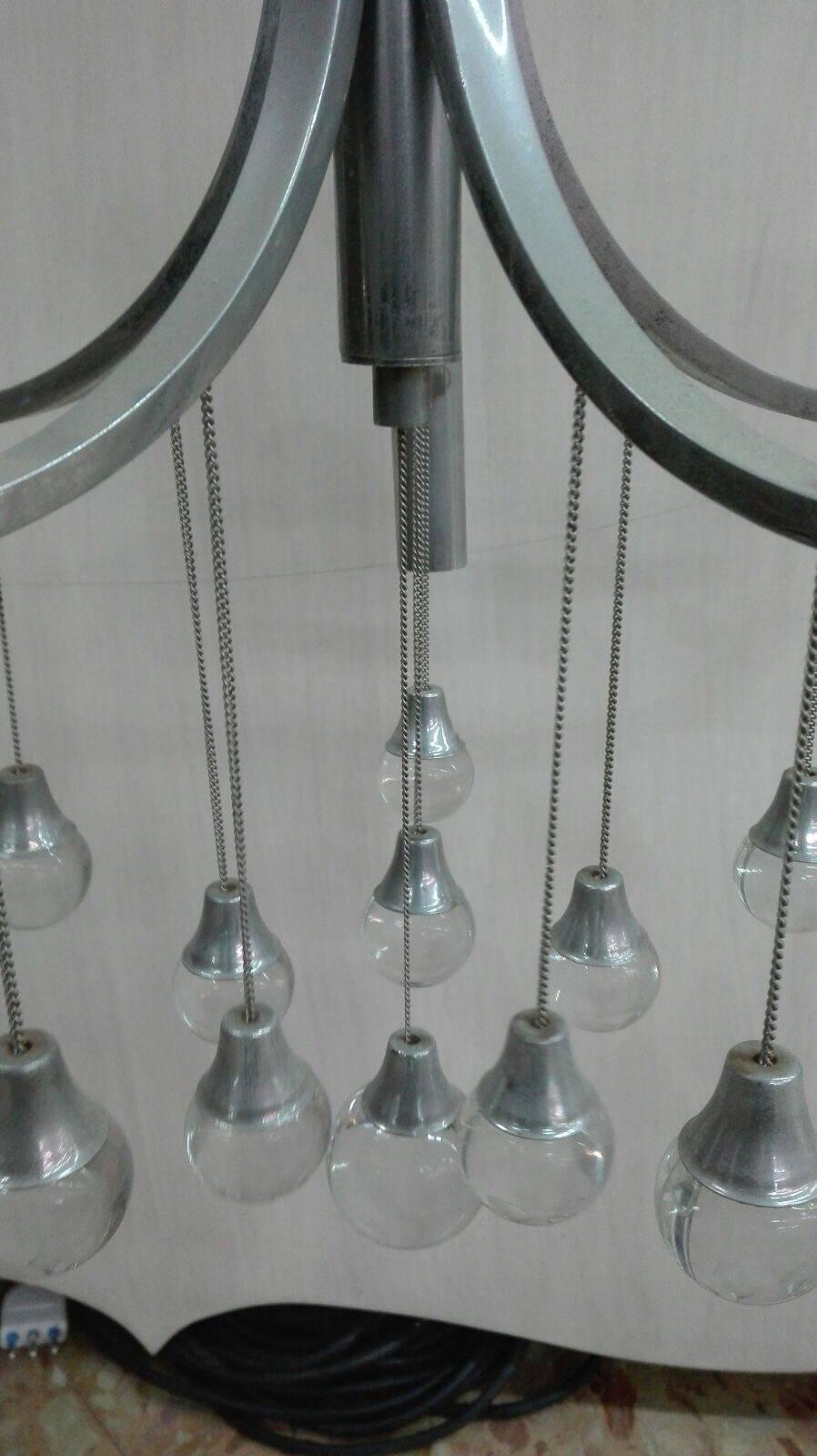 Chandelier Suspension Created in the 1970, Gaetano Sciolari Attributed in Metal In Excellent Condition In Palermo, Italia