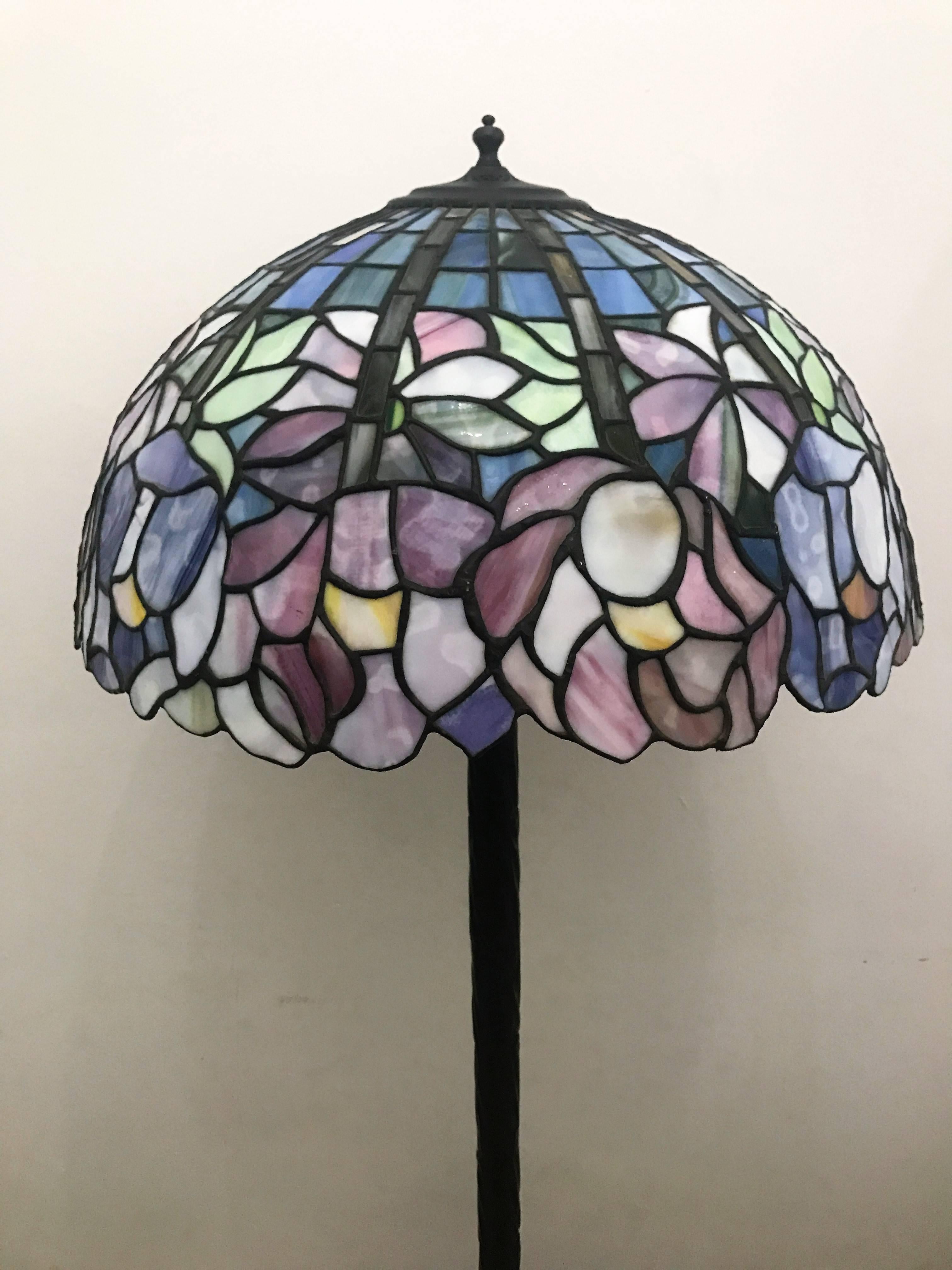 Floor Lamp Made of Murano Glass and Wrought Iron, 20th Century 2
