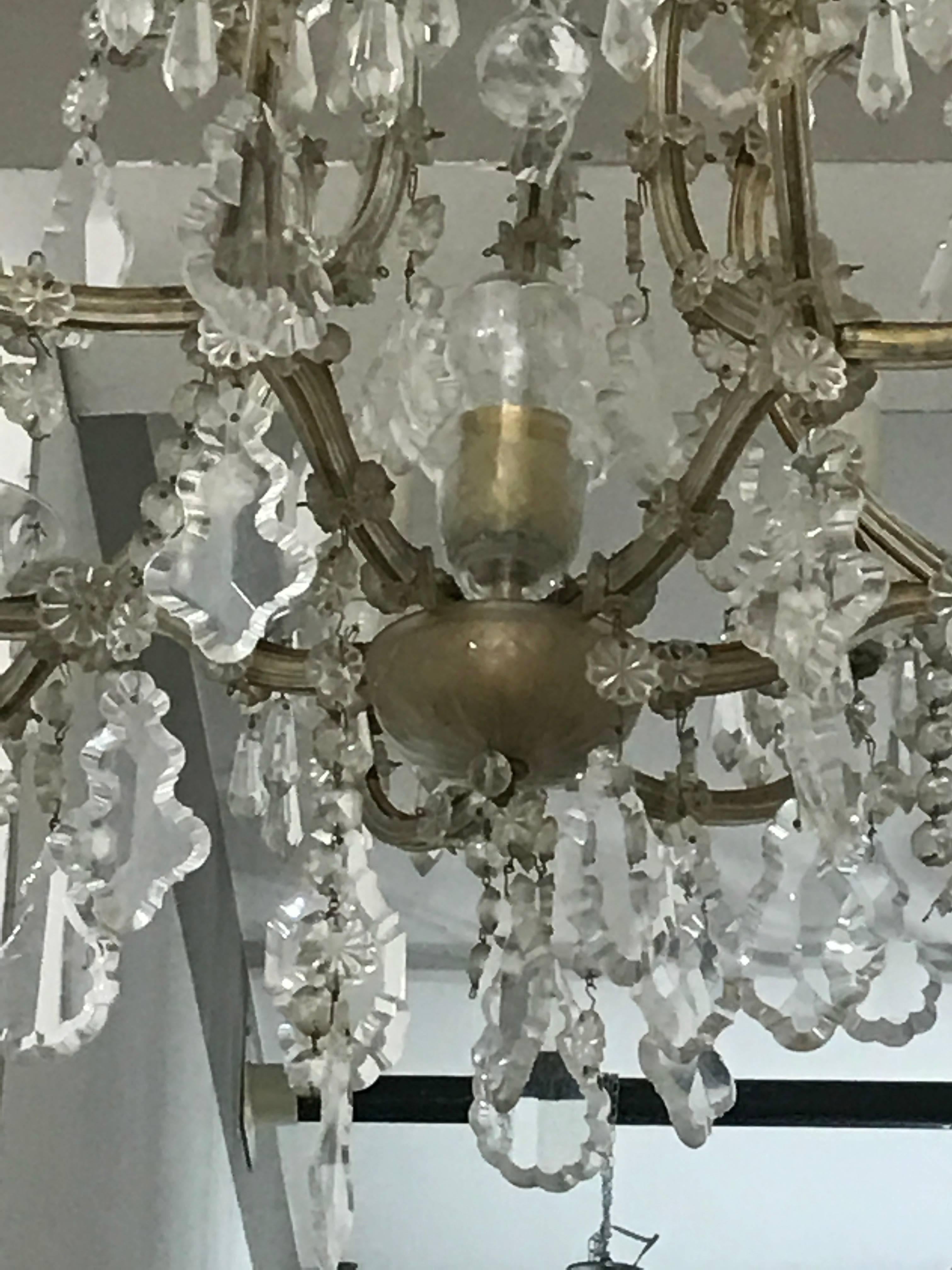 Pair of Crystal Chandeliers and Murano Glass, 20th Century 3