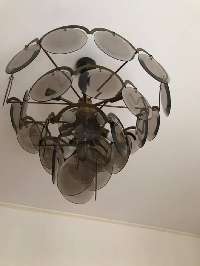 Chandelier at five levels in chromed metal and smoke glass, Italy, 1970s In Good Condition For Sale In Palermo, Italia