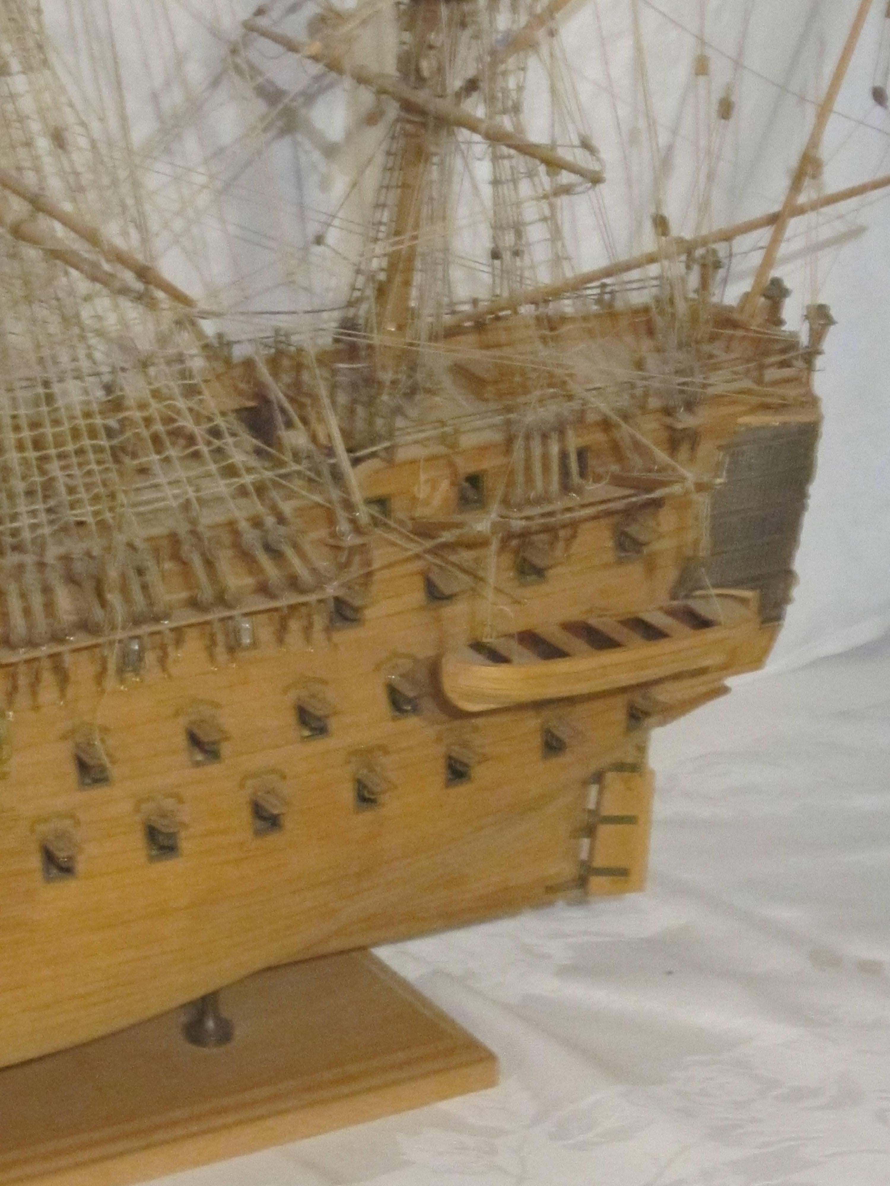Hand-Carved Replica of the Pinta Ship For Sale 3