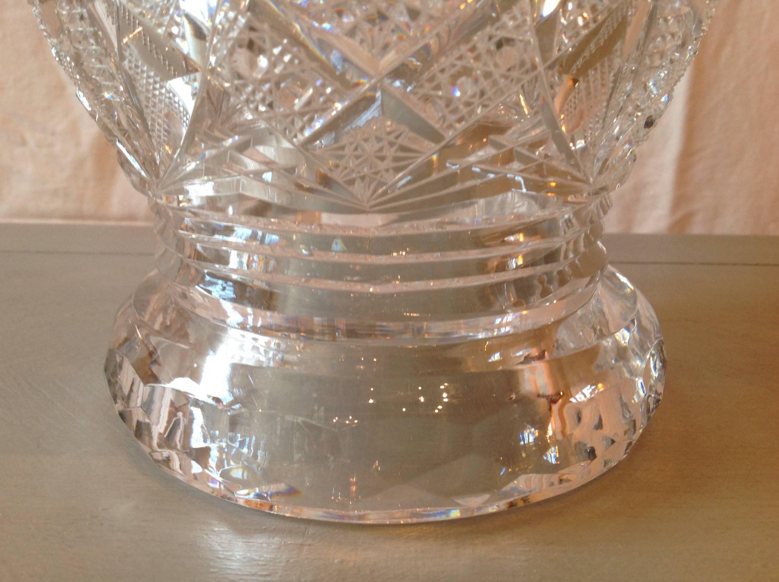 Vintage Brilliant Cut Crystal Pedestal In Excellent Condition For Sale In Mobile, AL