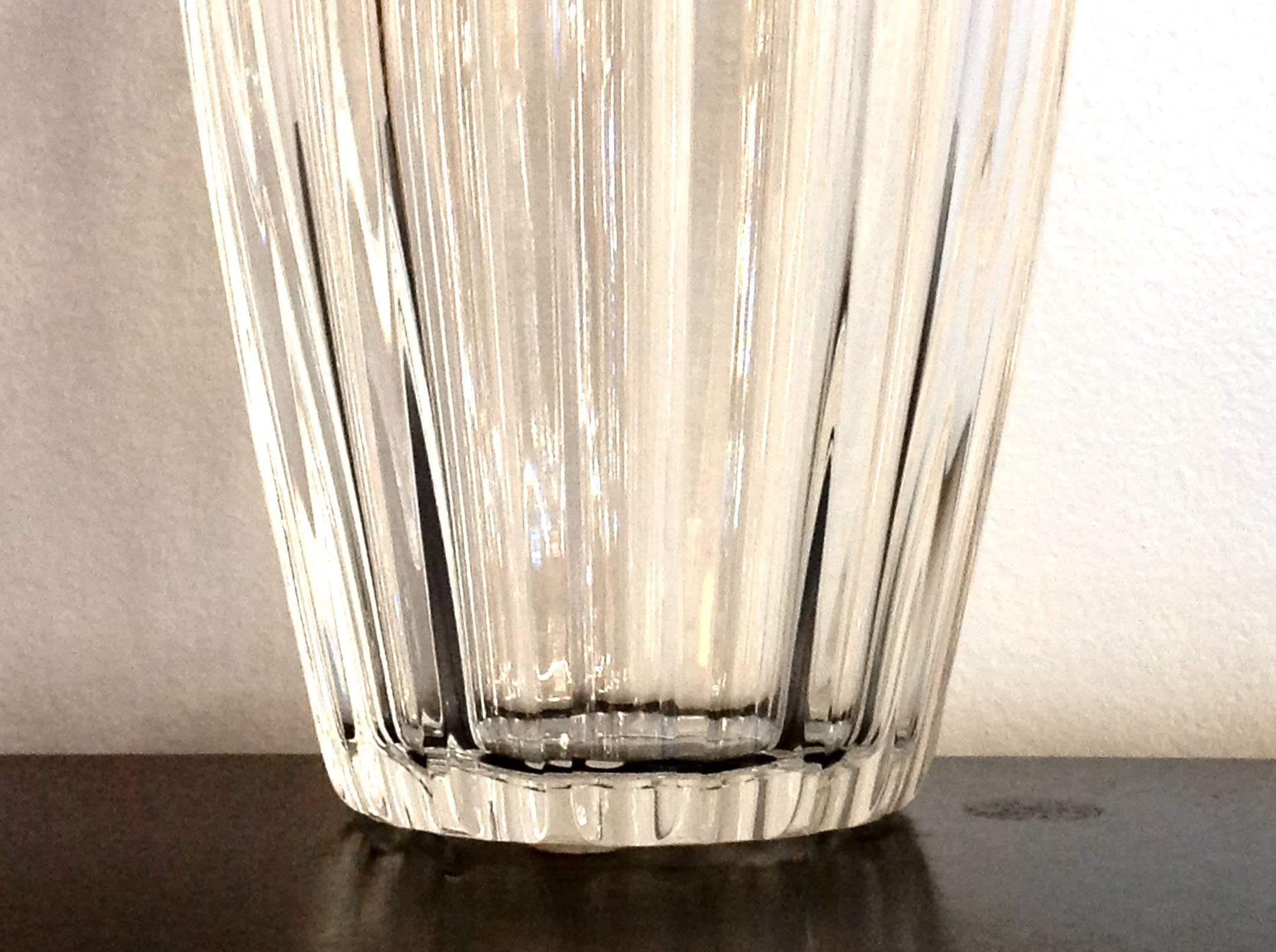 Flower Vase in Acropole by Baccarat In Excellent Condition For Sale In Mobile, AL