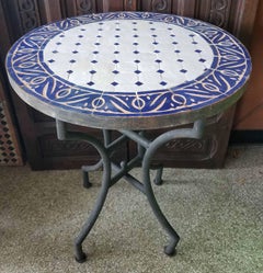 24" Blue / White Moroccan Mosaic Table - CR4