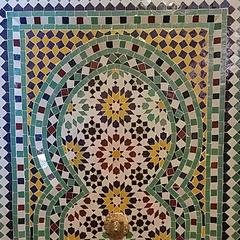 Beldia Style Moroccan Fountain, Mosaics