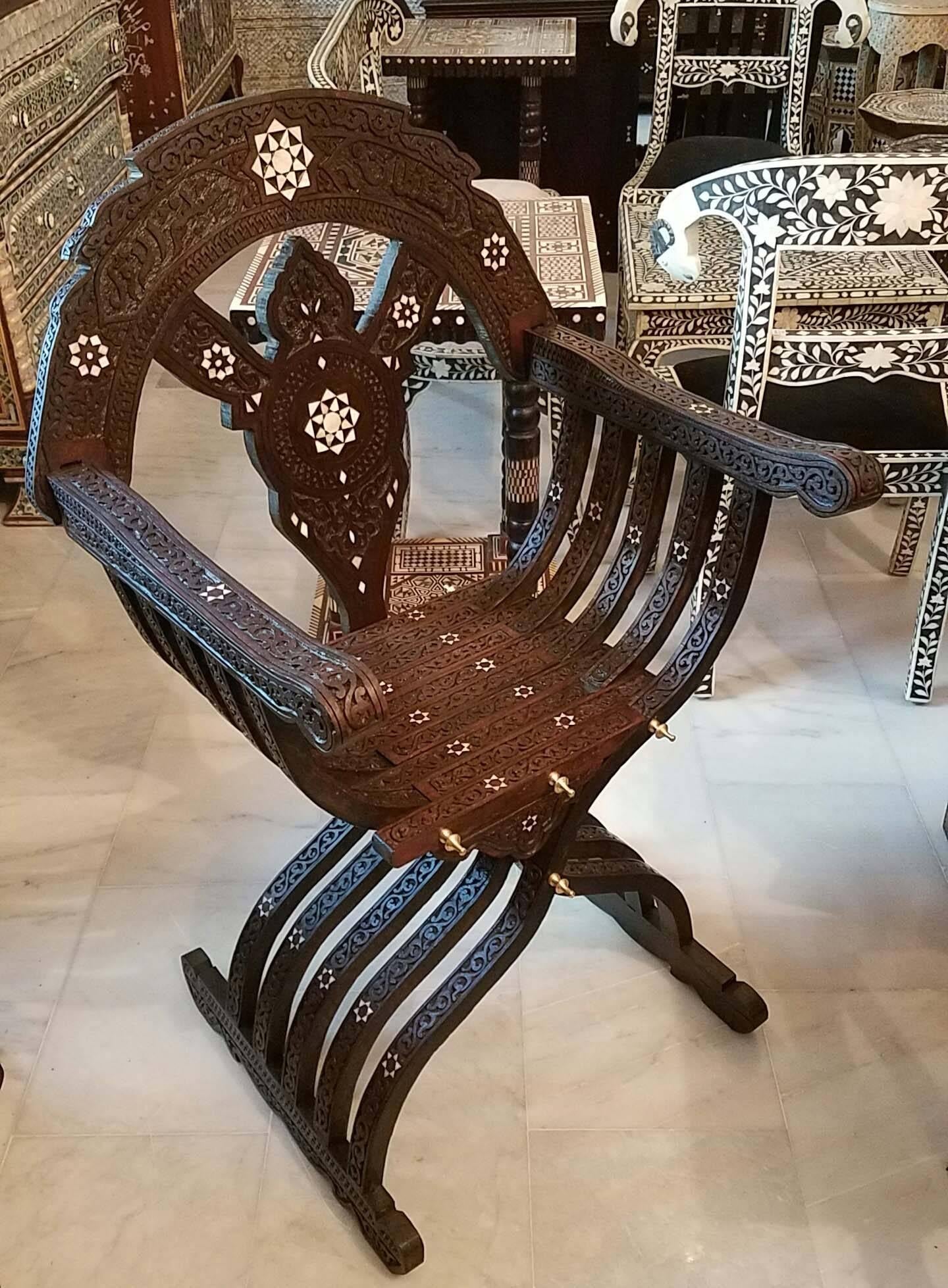 Mother-of-pearl Syrian Style Chairs Walnut Wood In Excellent Condition For Sale In Orlando, FL