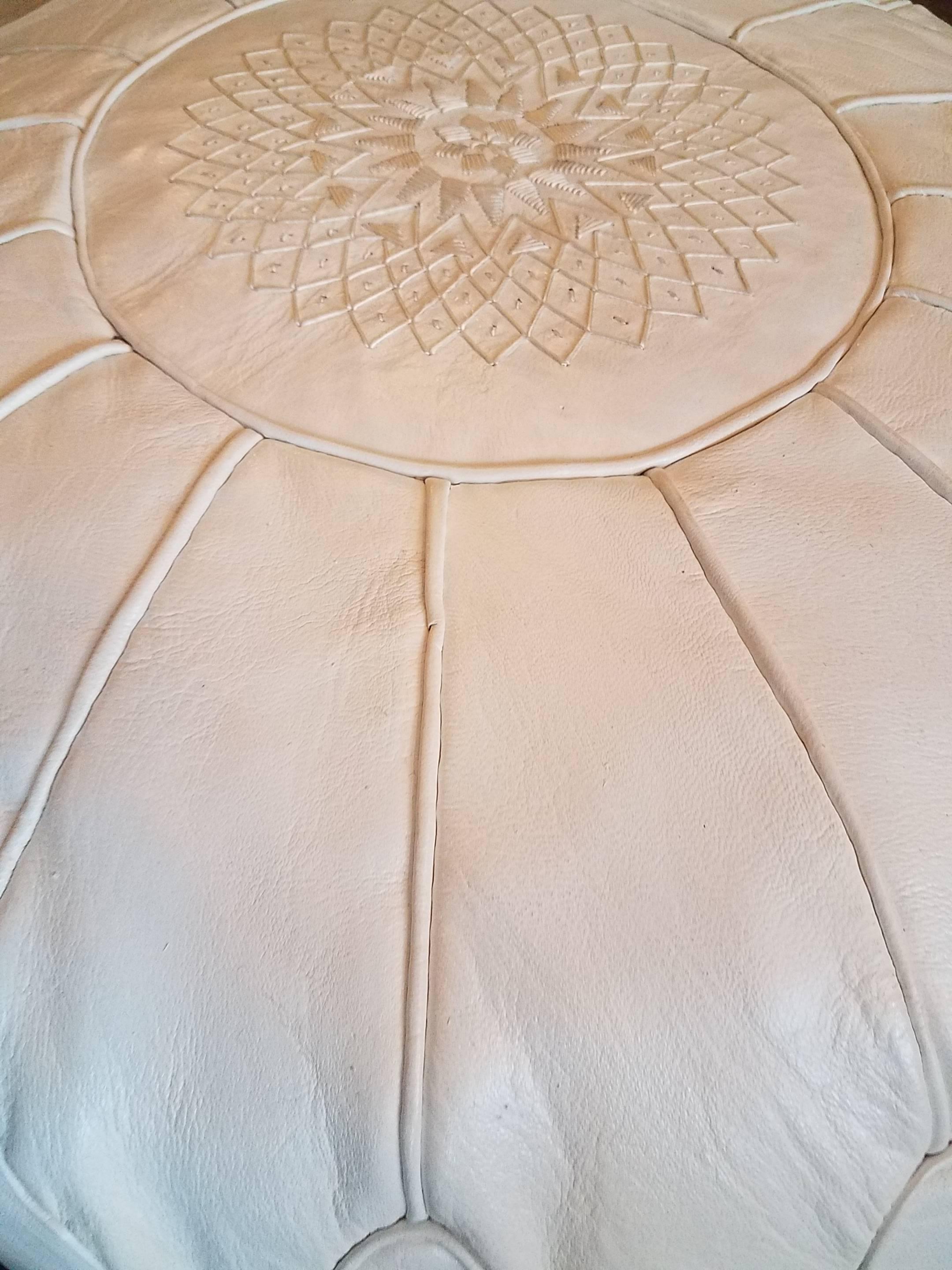 Oversize Moroccan Leather Pouf, Snow White In Excellent Condition For Sale In Orlando, FL