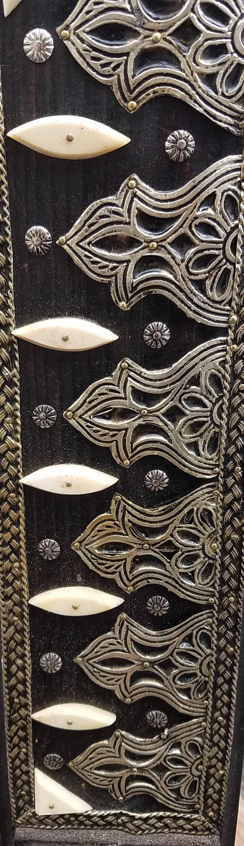 Classic Rectangular Moroccan Bone Mirror Marrakech In Excellent Condition For Sale In Orlando, FL