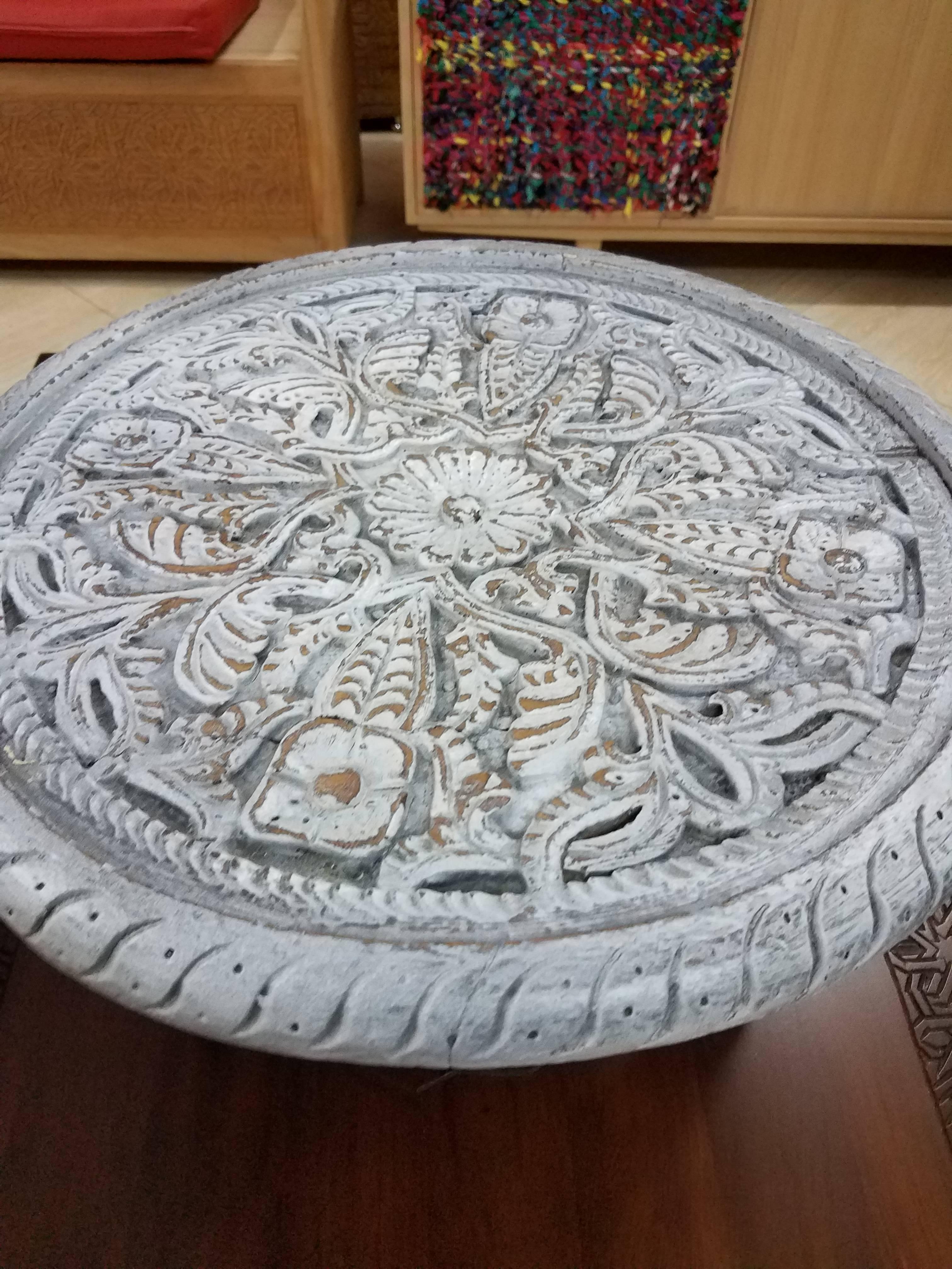 Rare find ! 100% hand-painted Moroccan round shape side table. Great handcraftsmanship throughout. Beautiful add-on to your décor. This table measures approximately 12