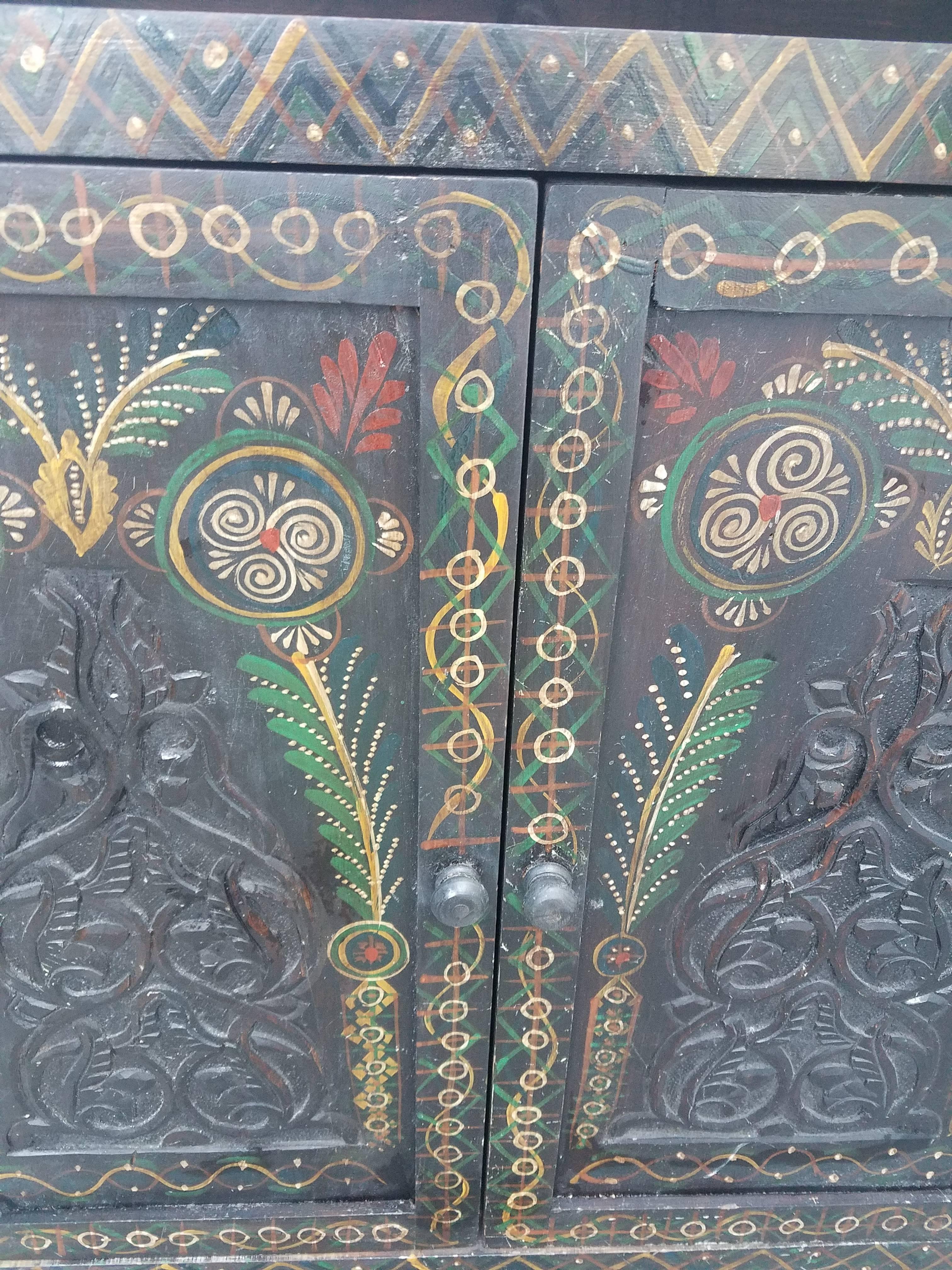 moroccan cabinets