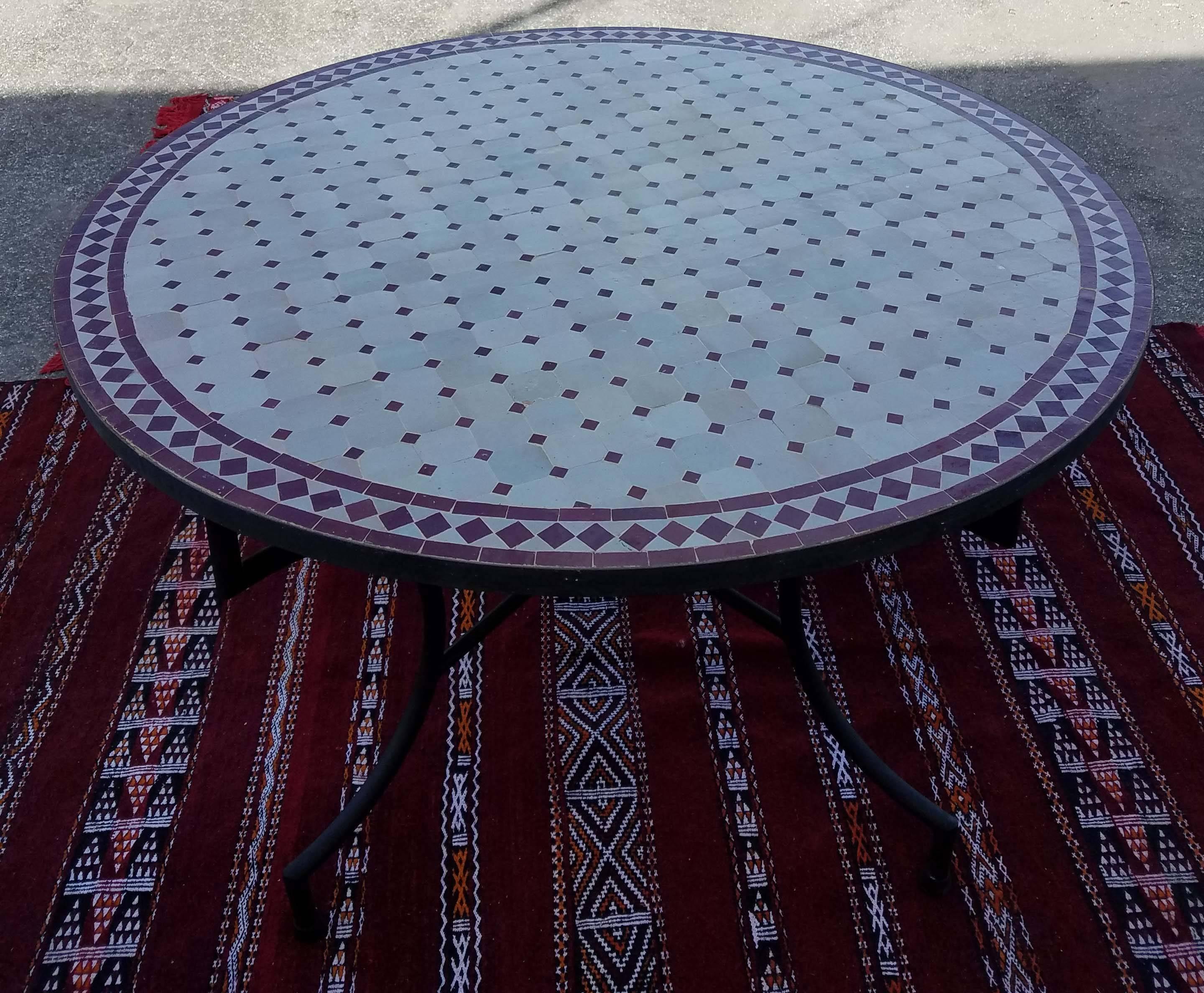 Round Moroccan Mosaic Table, Natural / Burgundy 3