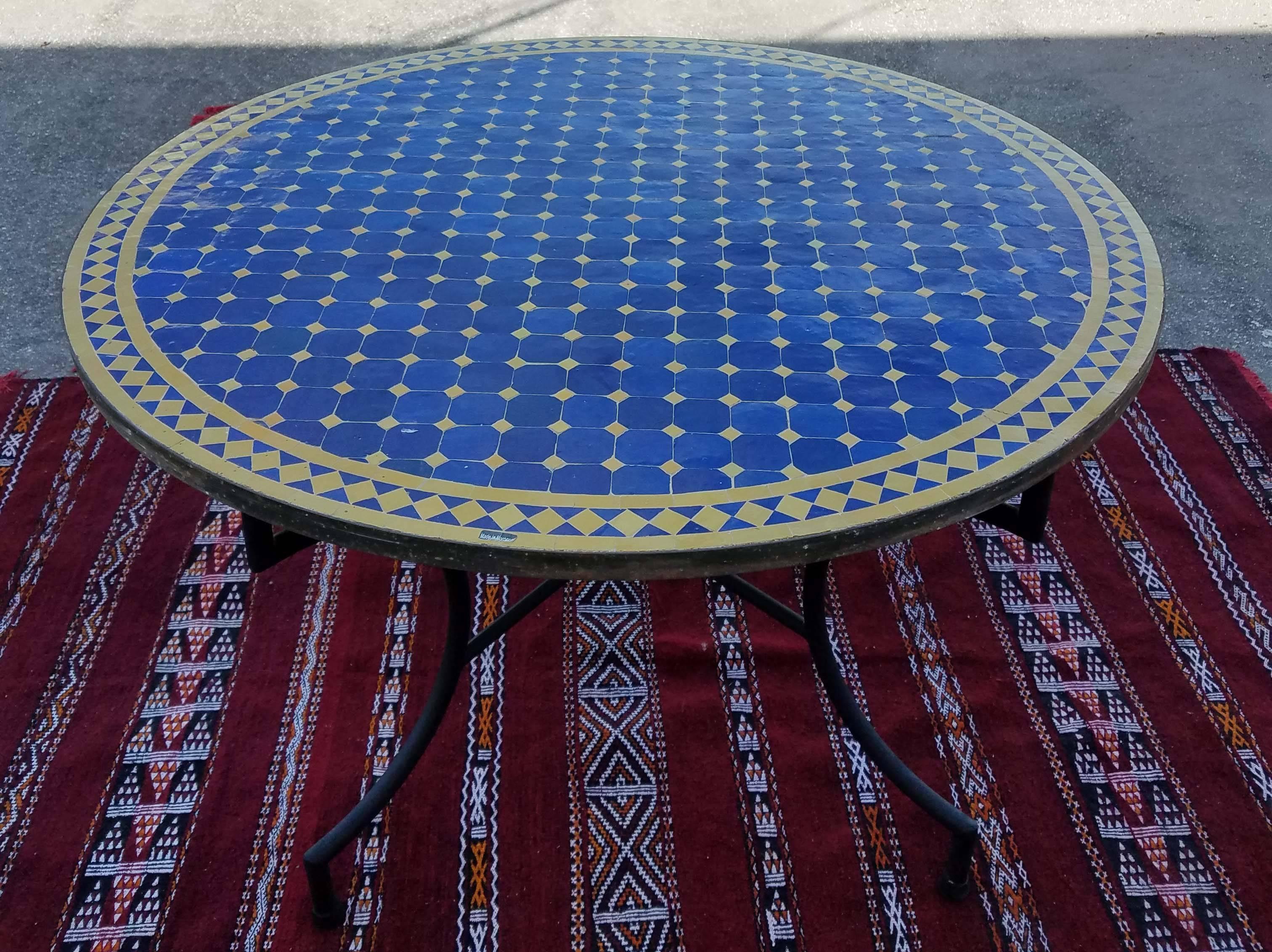 Round Moroccan Mosaic Table, Blue / Yellow For Sale 2