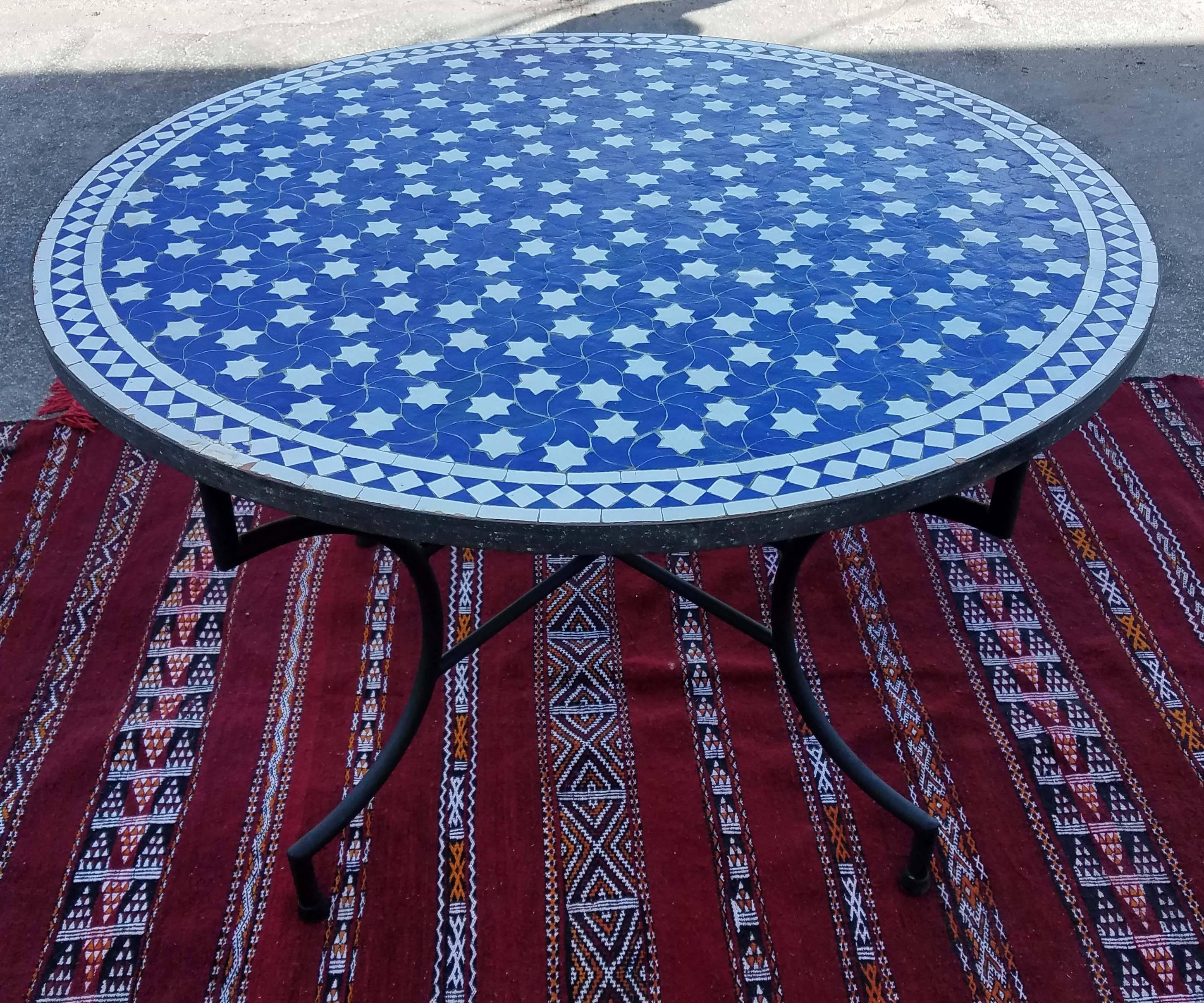 Round Moroccan Mosaic Table, Blue / White In Excellent Condition In Orlando, FL