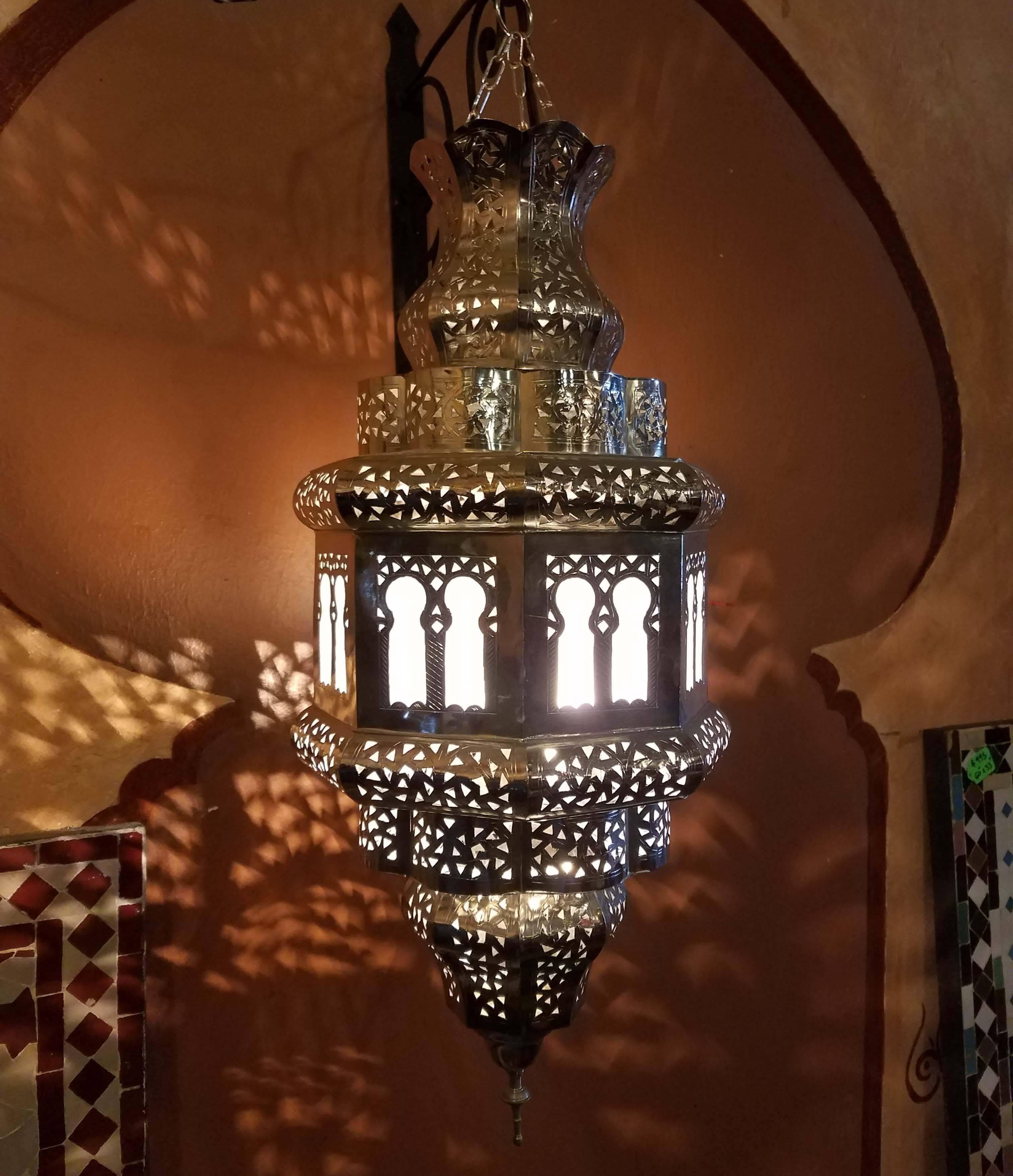 Beautiful exotic Moroccan copper lantern measuring approximately 27