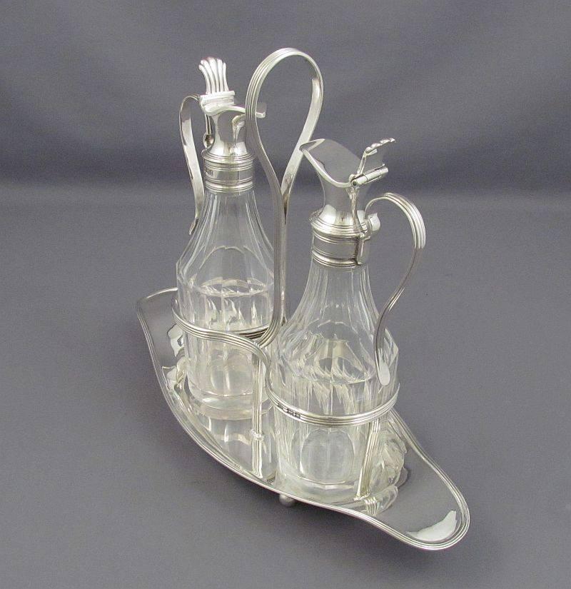 Early 20th Century English Sterling Silver Oil and Vinegar Cruet For Sale