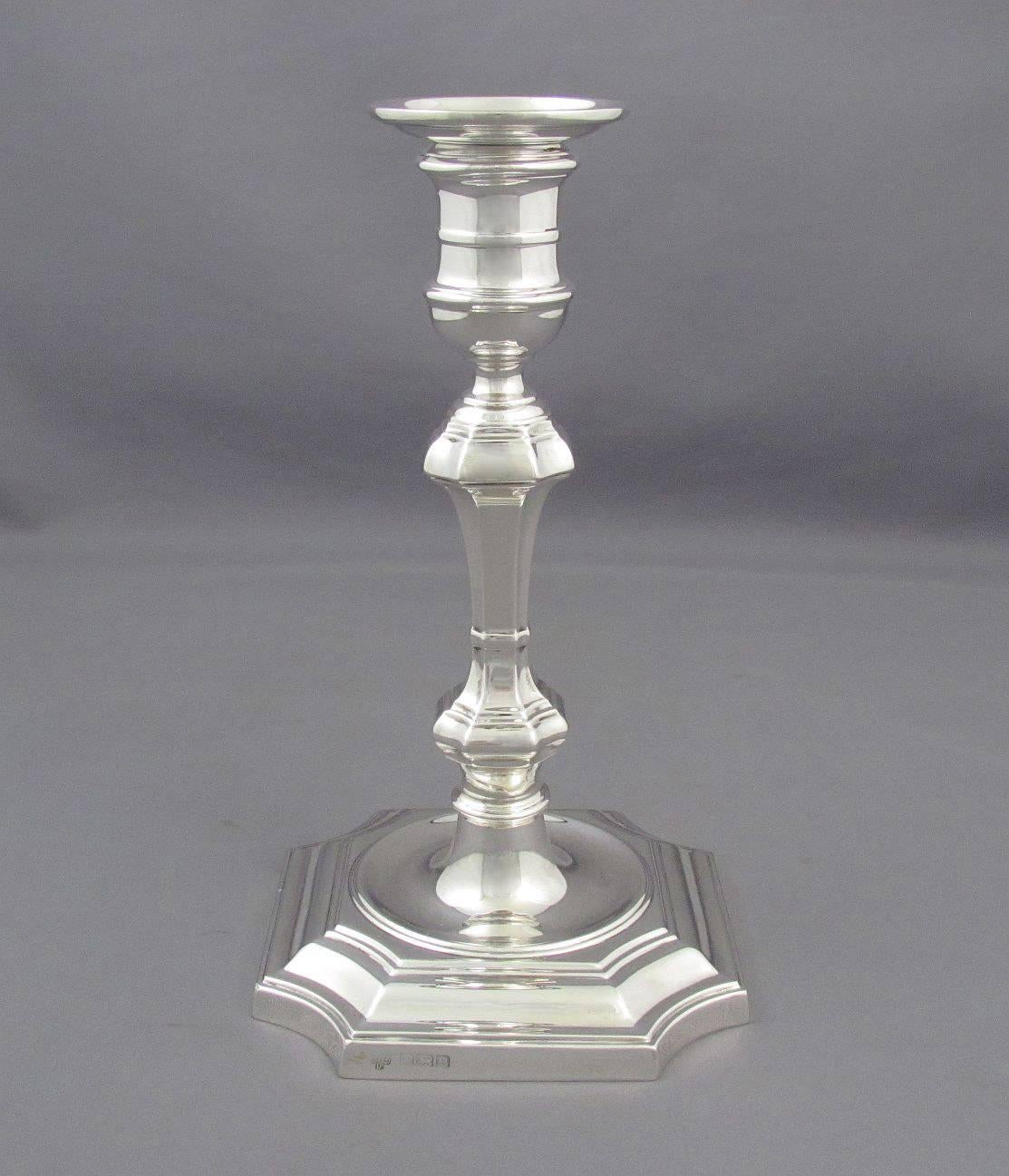 Early 20th Century Pair of English Sterling Silver Candlesticks