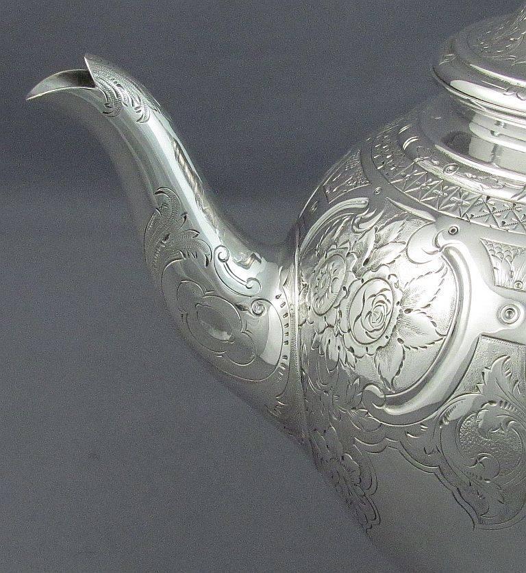 Victorian Sterling Silver Teapot In Excellent Condition For Sale In Vancouver, BC