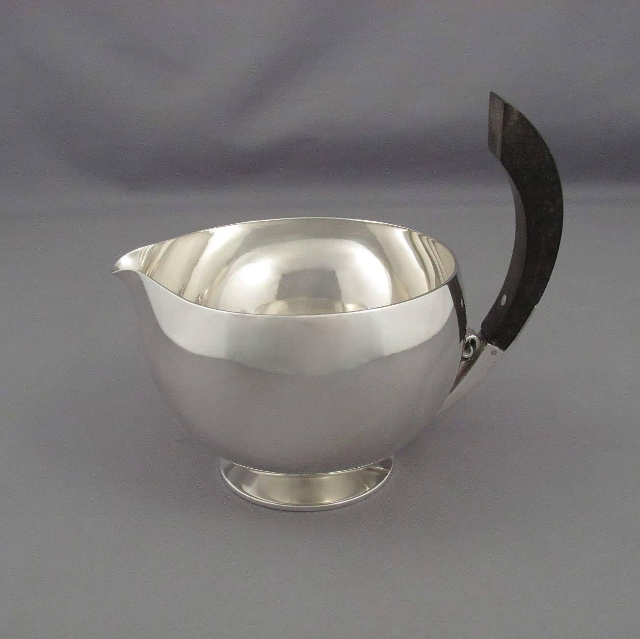 Art Deco Sterling Silver Sauce Boat by Georg Jensen In Excellent Condition For Sale In Vancouver, BC