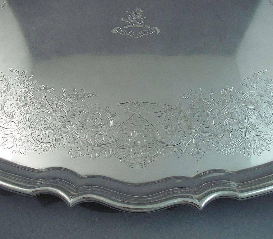 Birks Sterling Silver Tea Service and Tray In Excellent Condition For Sale In Vancouver, BC