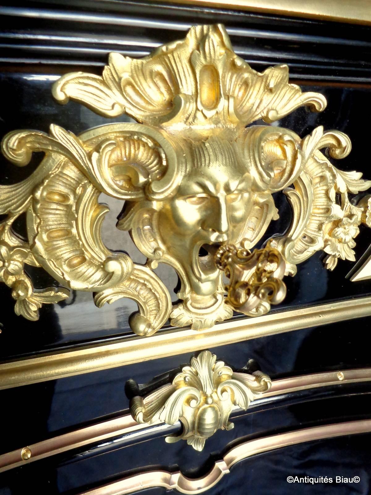 Cabinet Ebonized and Gilded Bronze in the Manner of Béfort Jeune, 19th Century In Excellent Condition For Sale In Manduel, FR