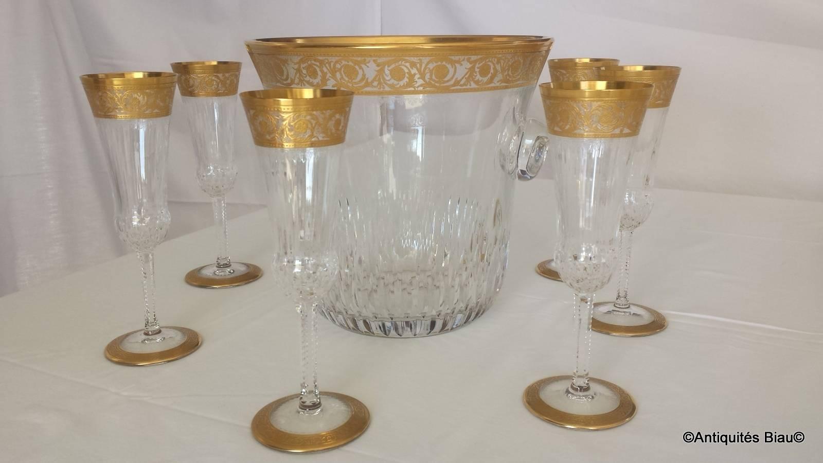 Modern Champagne Bucket with 6 Glasses in Crystal Saint, Louis Thistle Gold Model For Sale