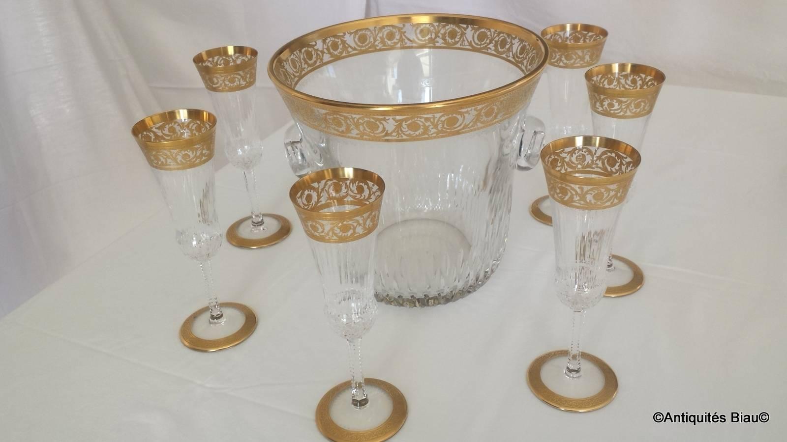 Mid-20th Century Champagne Bucket with 6 Glasses in Crystal Saint, Louis Thistle Gold Model For Sale