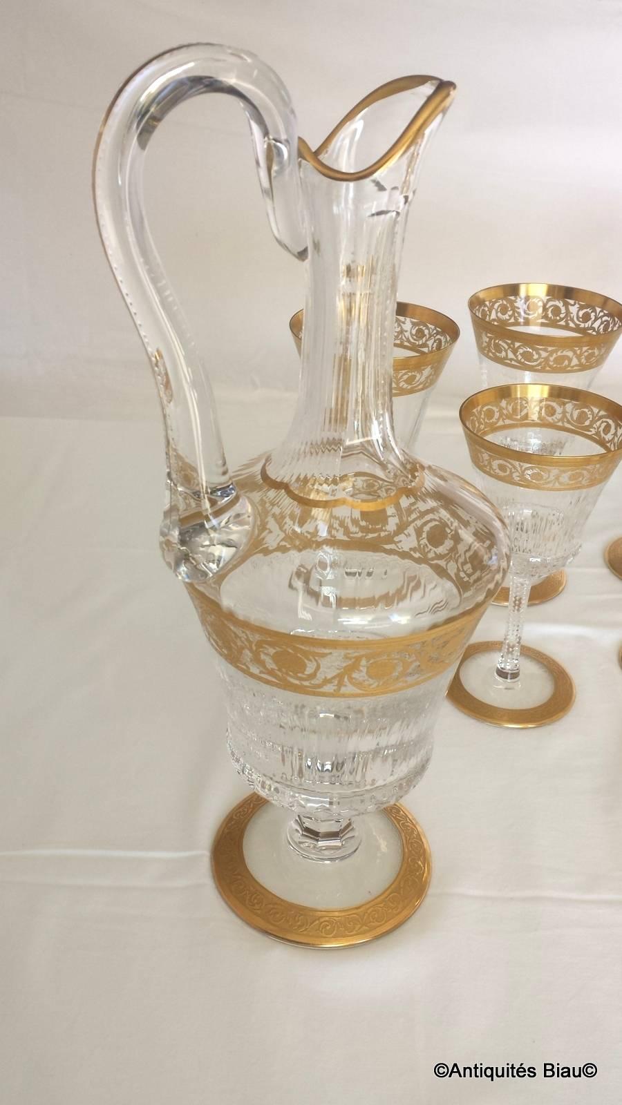 Art Nouveau 18 Glasses and Decanter in Crystal St Louis Thistle Gold Model, French For Sale