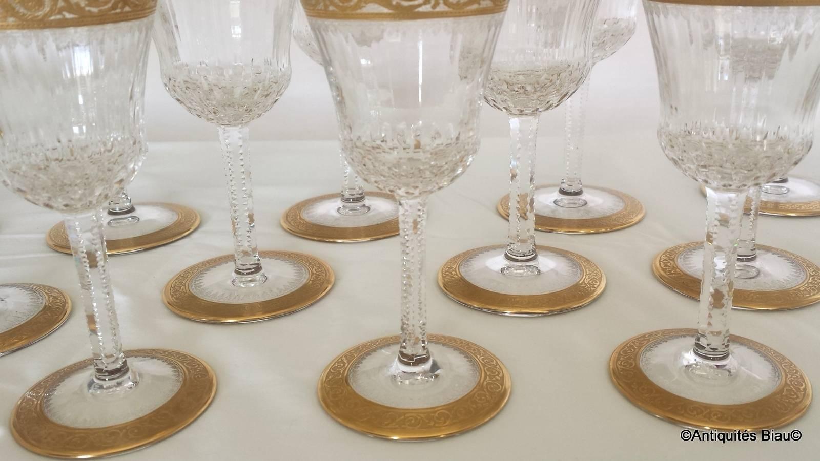 18 Glasses and Decanter in Crystal St Louis Thistle Gold Model, French For Sale 2