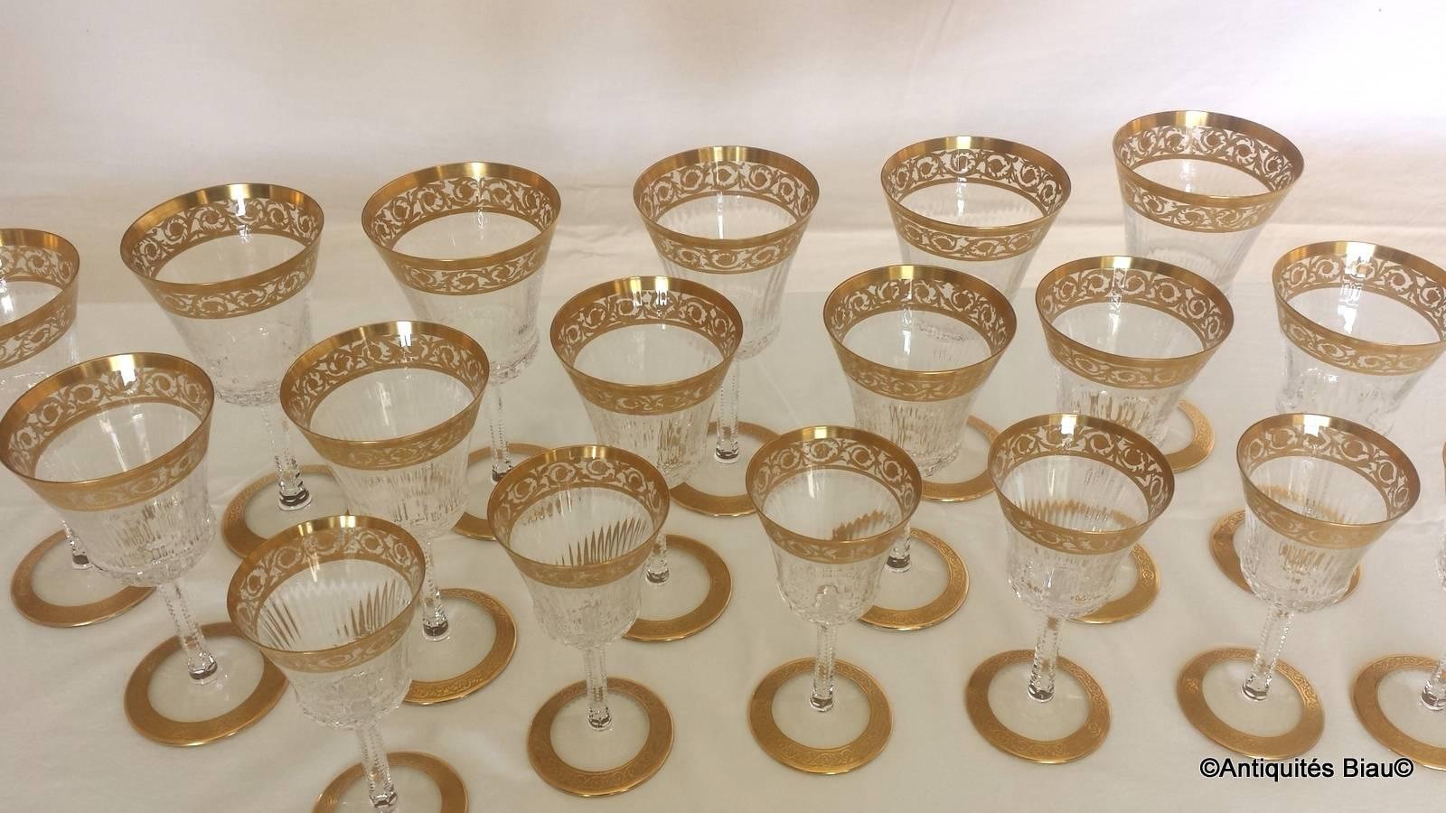 18 Glasses and Decanter in Crystal St Louis Thistle Gold Model, French For Sale 3