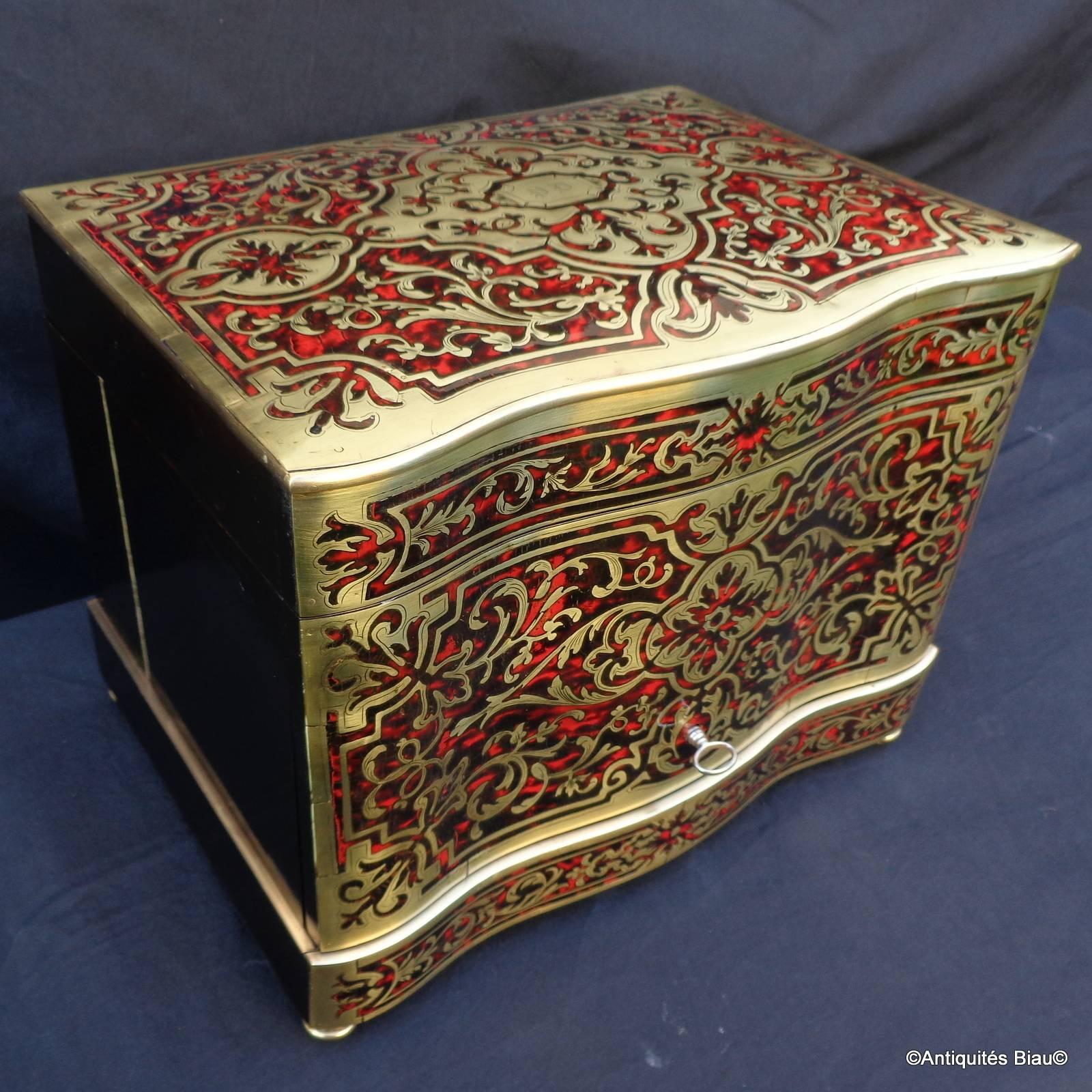 Tantalus Box in Boulle Marquetry Napoleon III Period 19th Original Crystal 1