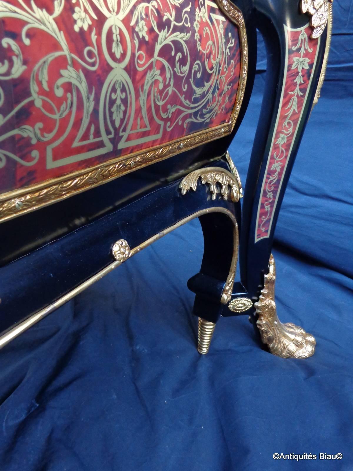 Dresser in Boulle Marquetry Luxury Manufacturing, circa 1970 For Sale 1