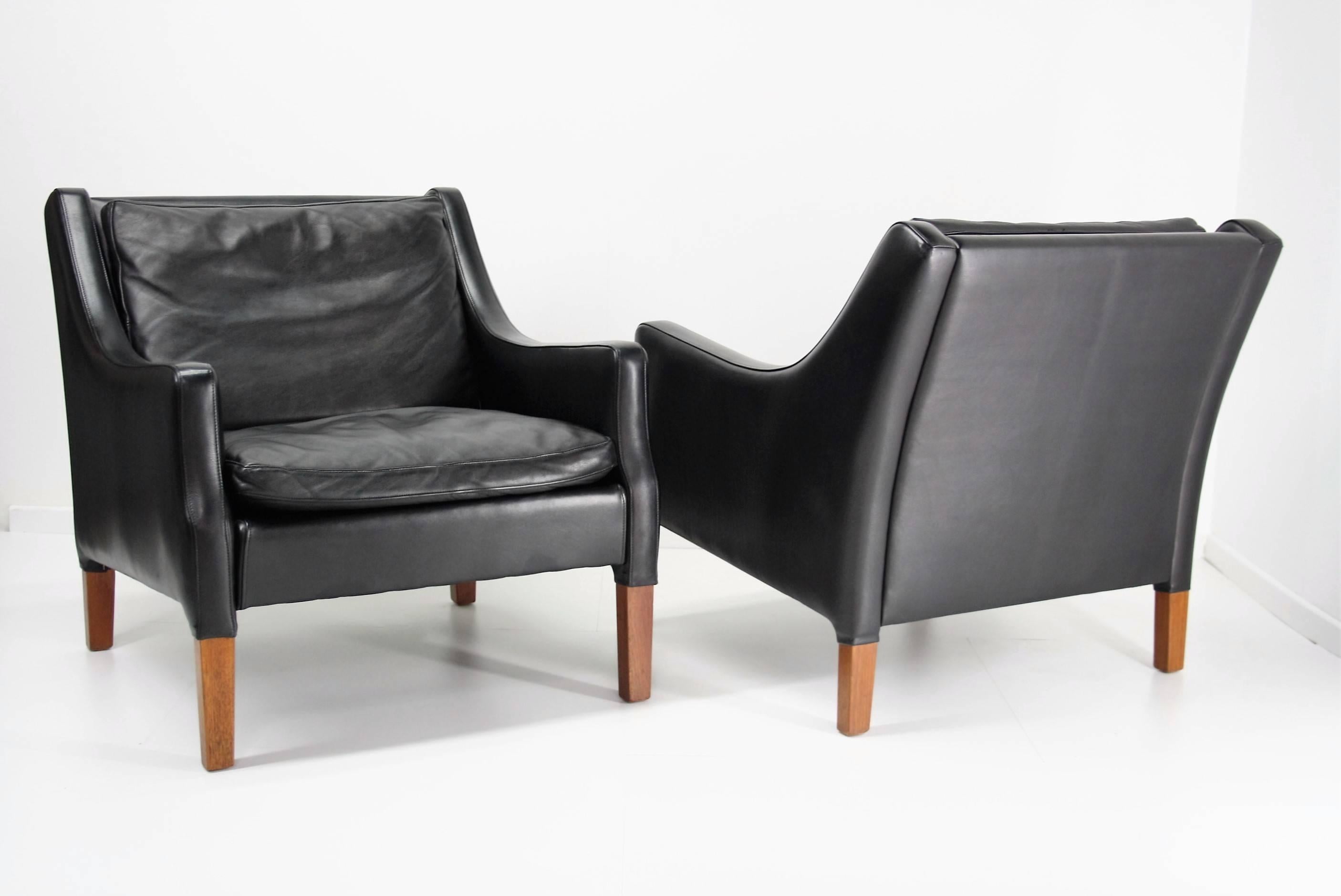 Rud Thygesen Set of Two Lounge Chairs in Black Leather, 1965 1