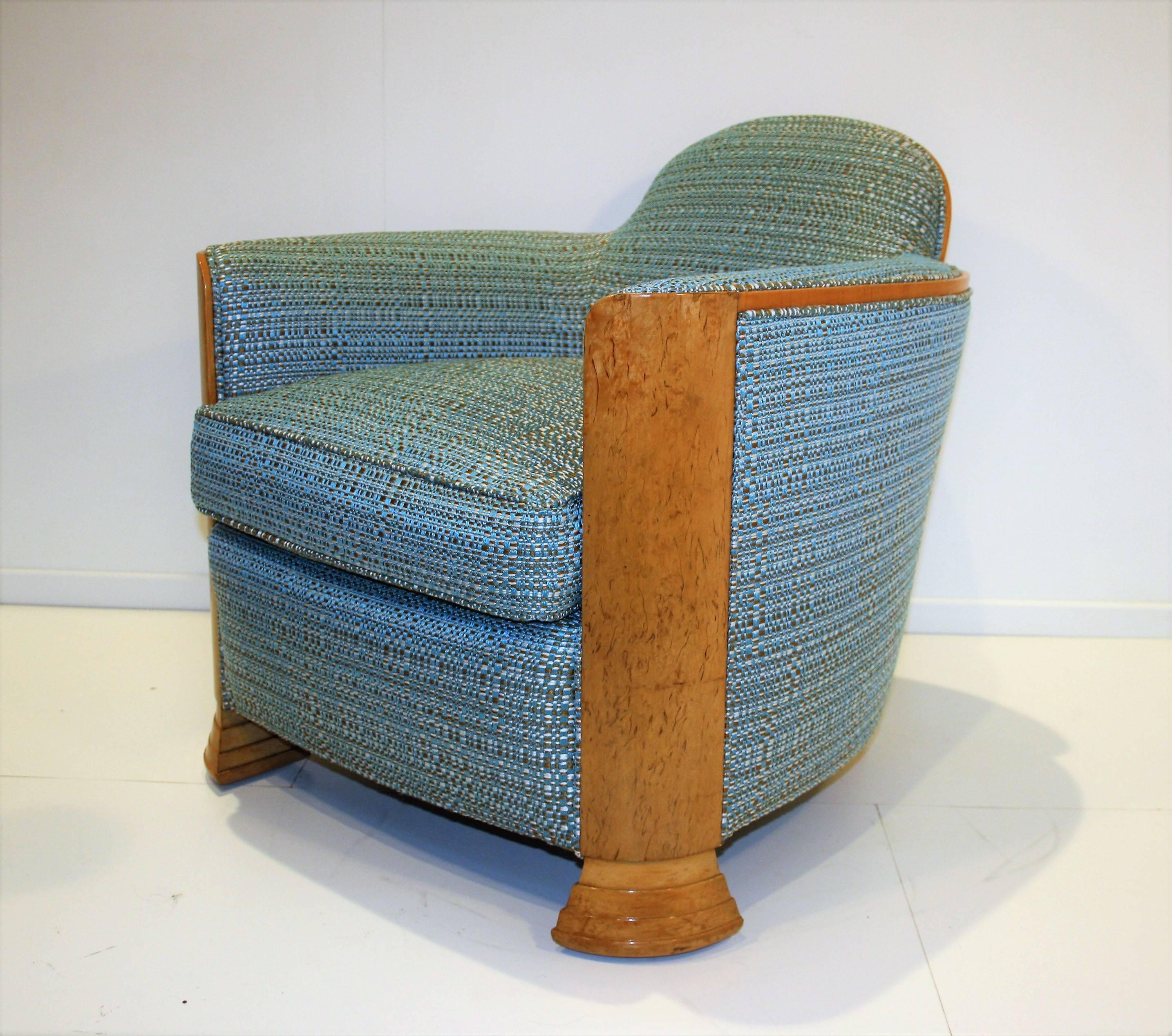 Superb armchair club made by Maison Guérin, suppliers of French National furniture.
This armchair was part of a bedroom and was ordered in 1935, made of solid birch from Norway and birch loupe veneer.
The armchair has been completely reupholstered