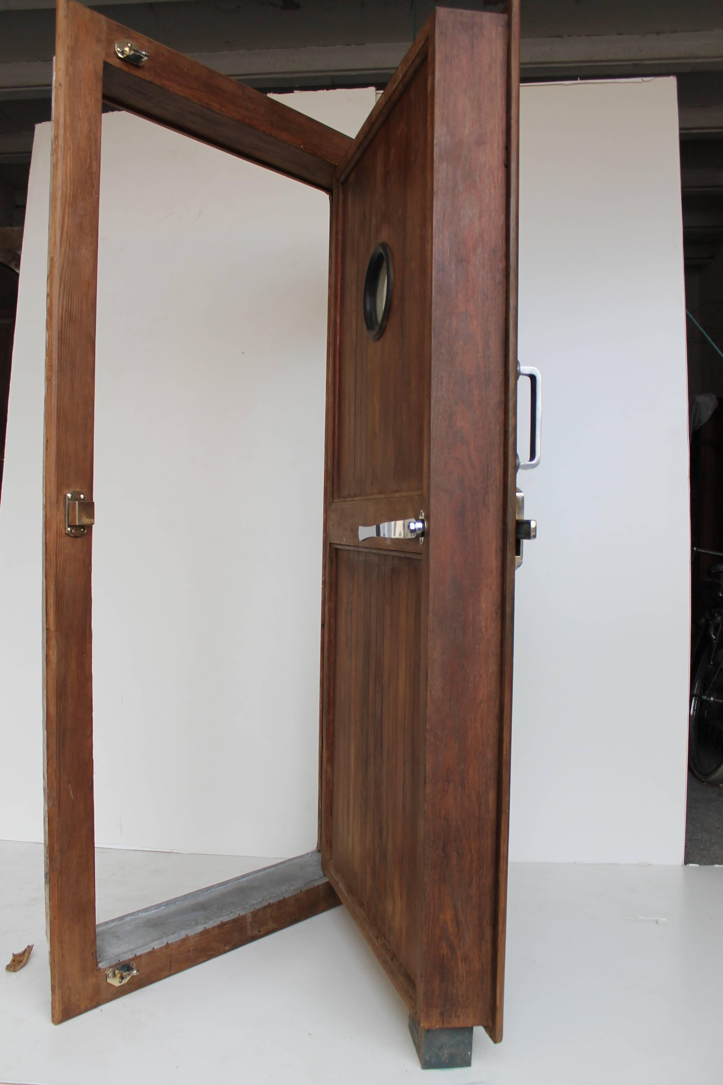 Ice-House Door In Excellent Condition In Sacile, PN