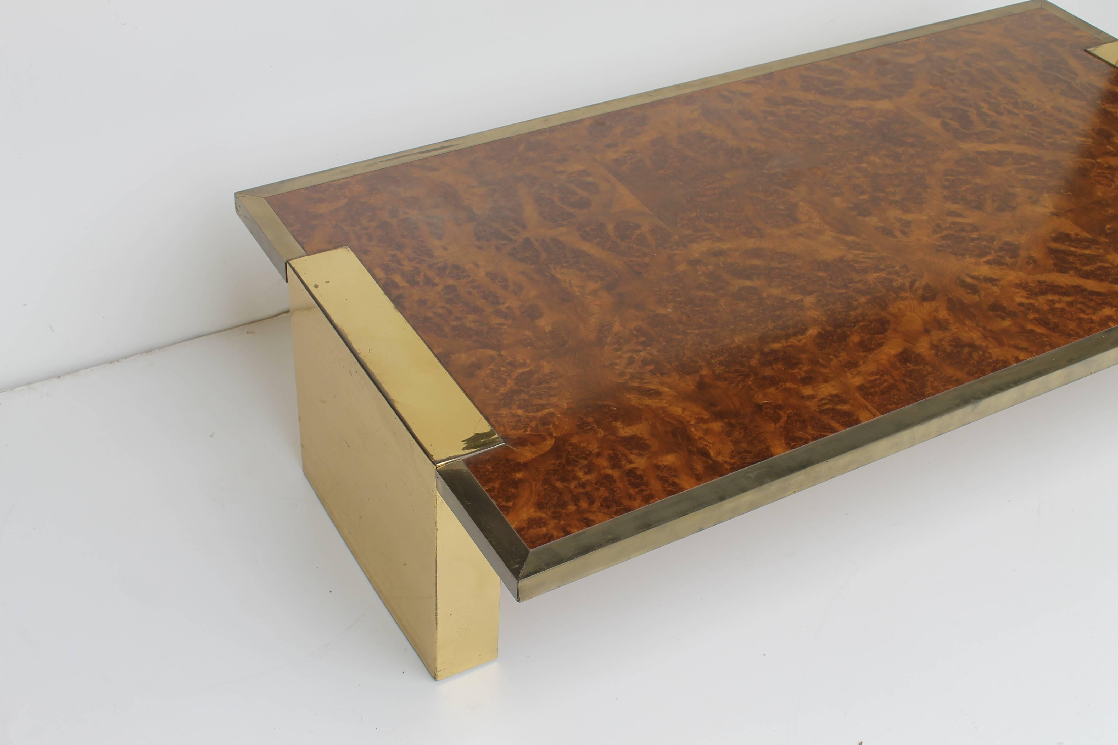 Brass and Walnut Coffee Table, 1980s In Good Condition In Sacile, PN